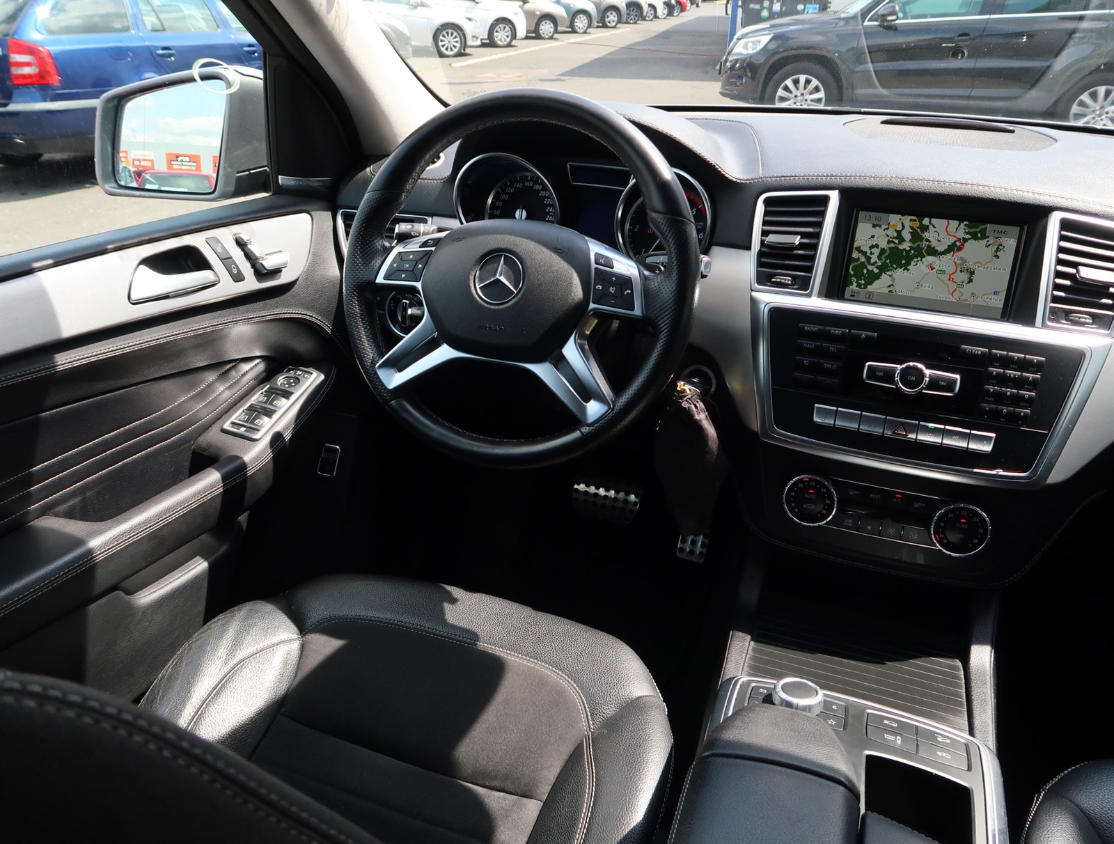Mercedes-Benz ML, 2014 - pohled č. 9