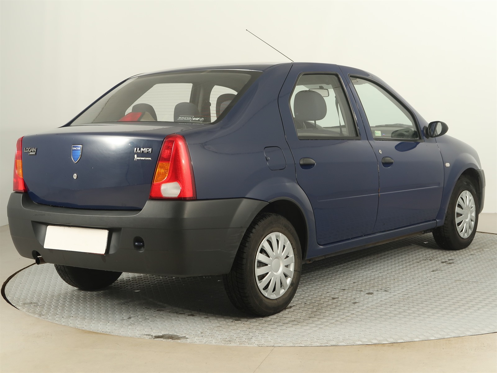 Dacia Logan, 2005 - pohled č. 7