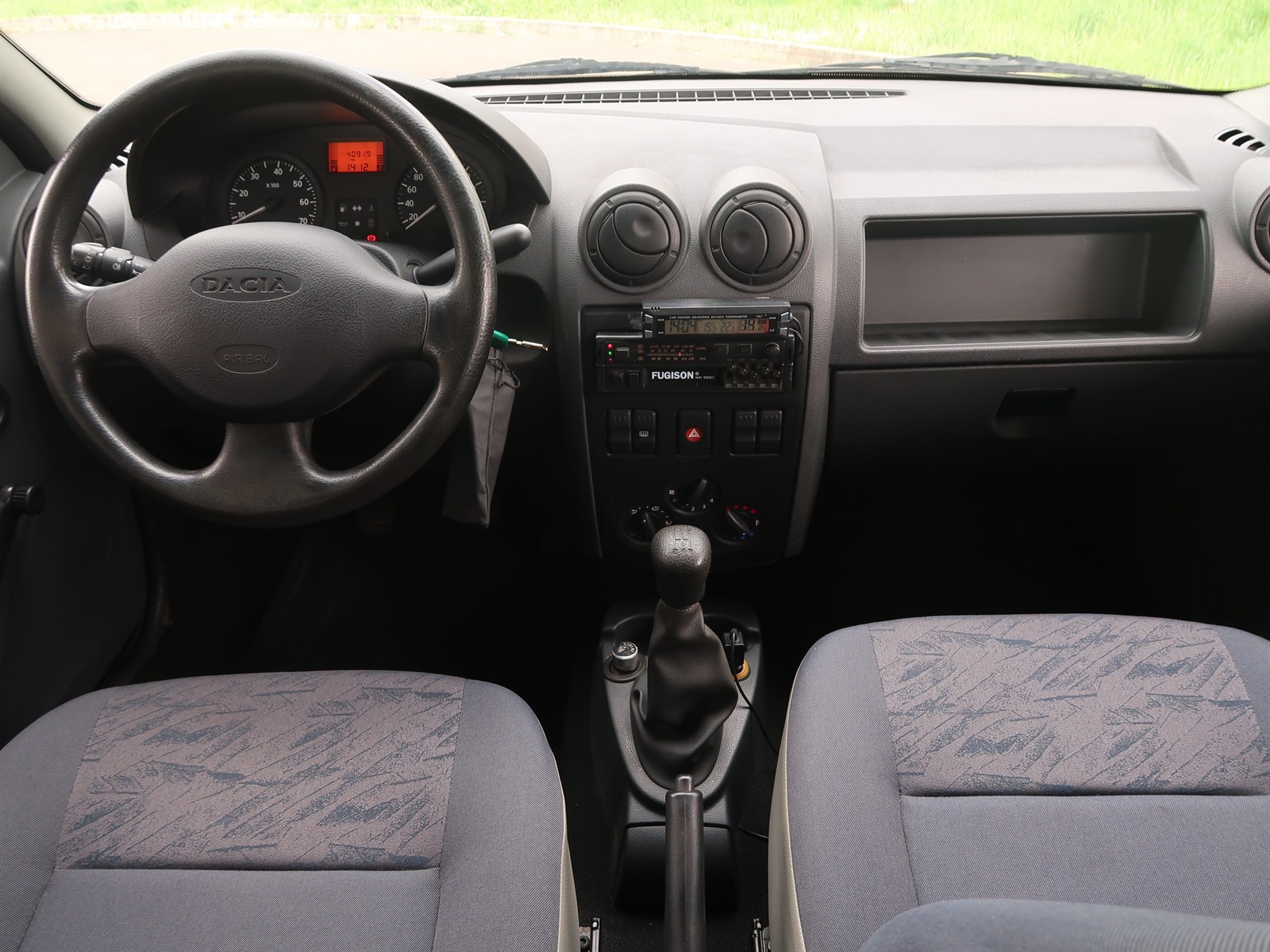 Dacia Logan, 2005 - pohled č. 10