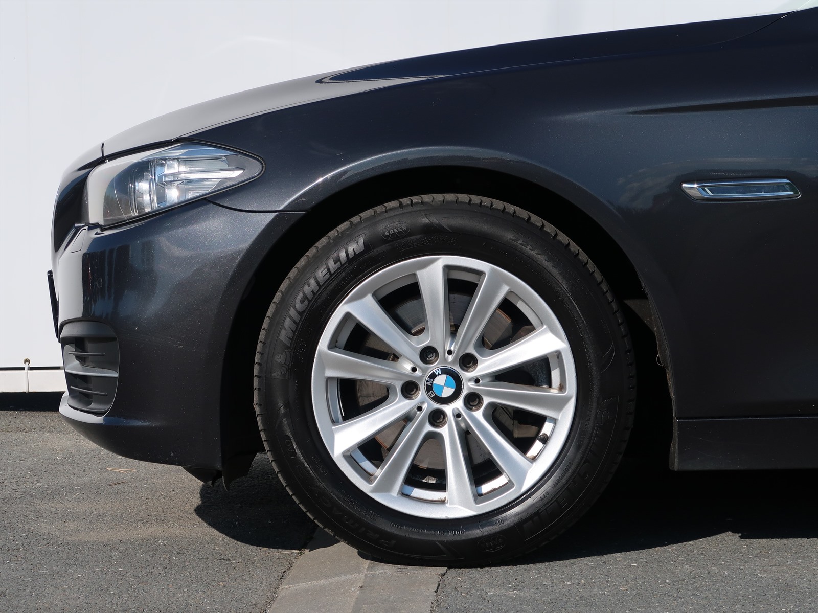 BMW Řada 5, 2016 - pohled č. 21