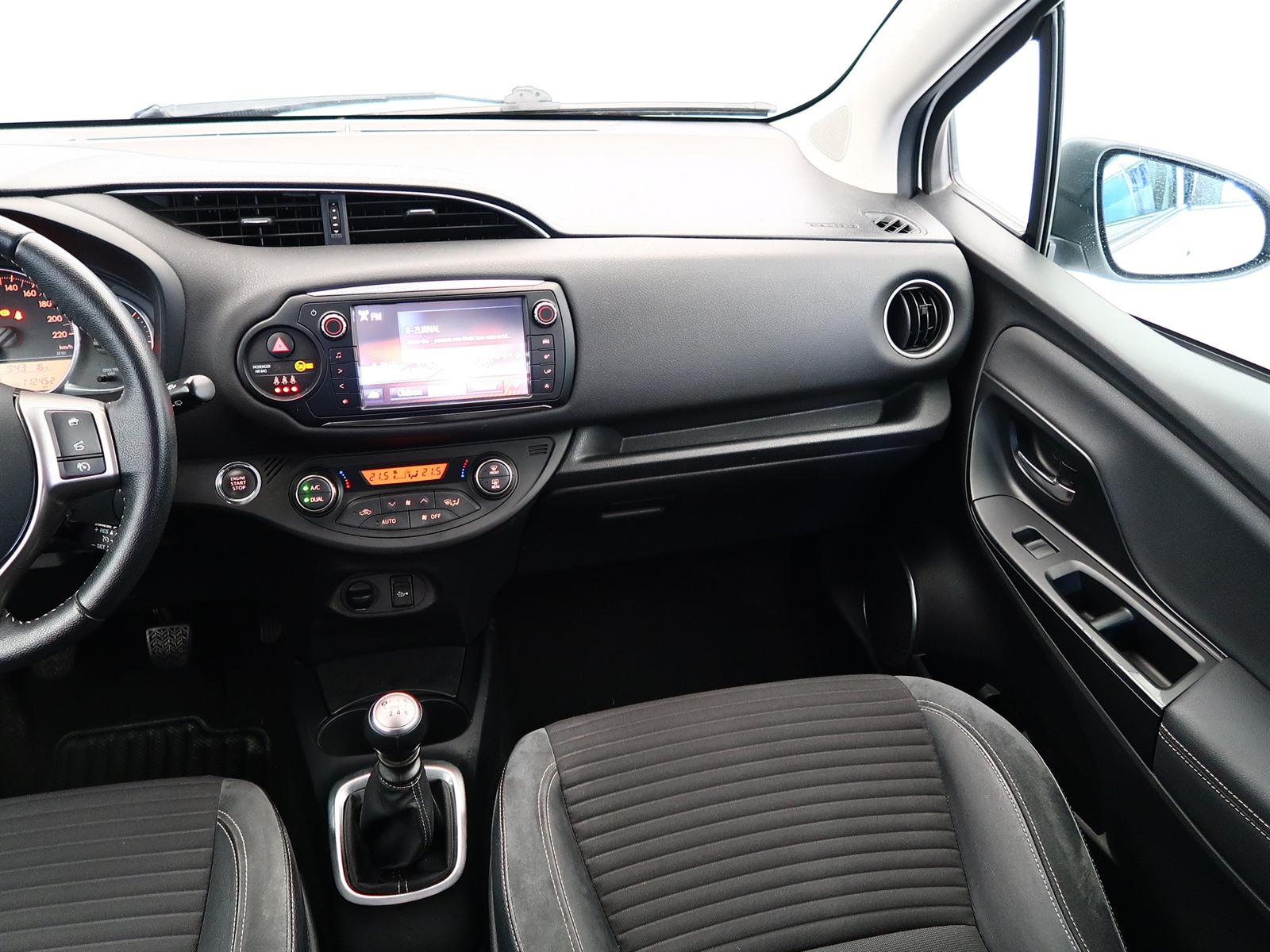 Toyota Yaris, 2014 - pohled č. 11