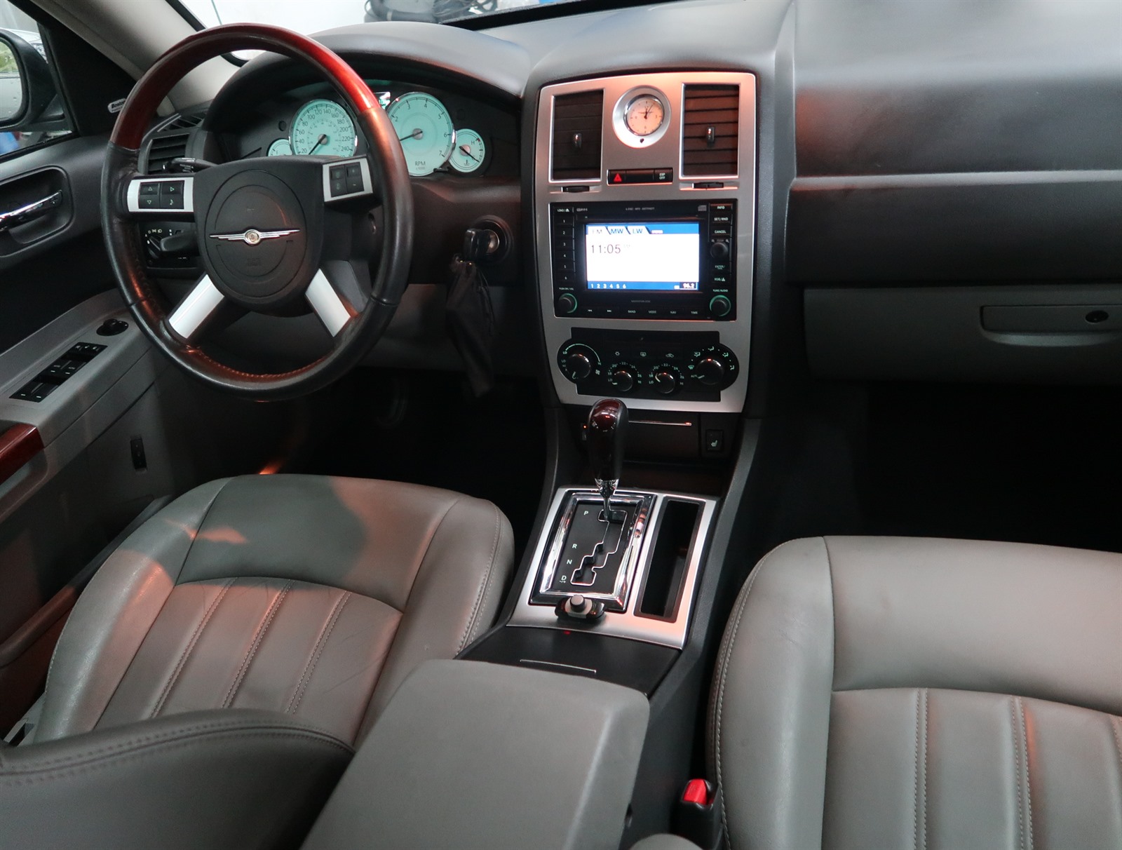Chrysler 300C, 2007 - pohled č. 9