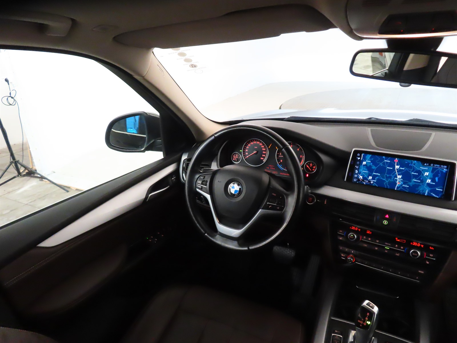 BMW X5, 2017 - pohled č. 9