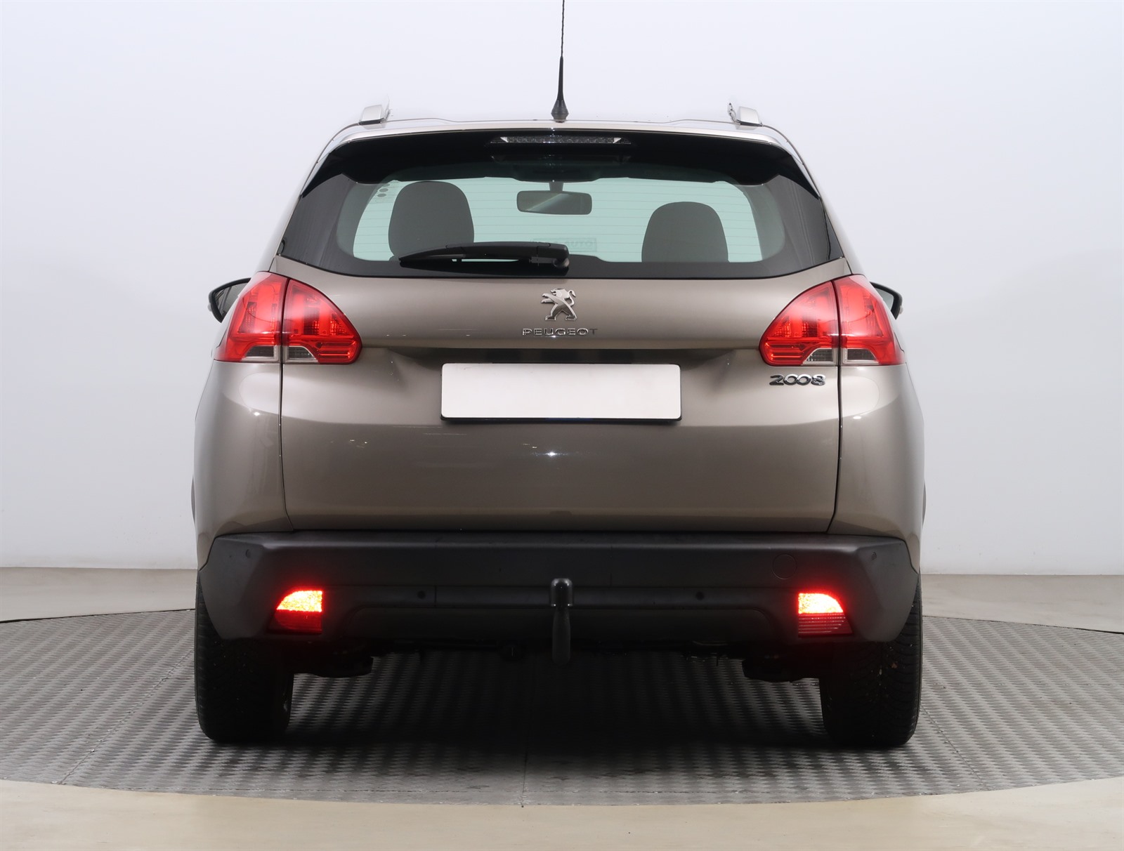 Peugeot 2008, 2015 - pohled č. 6