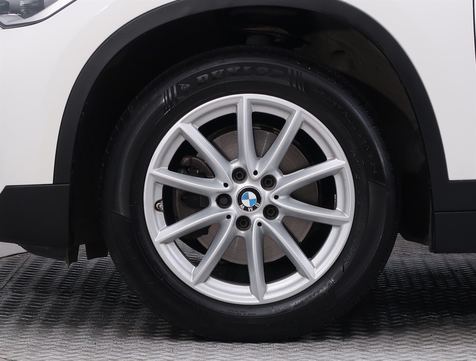 BMW X1, 2017 - pohled č. 20