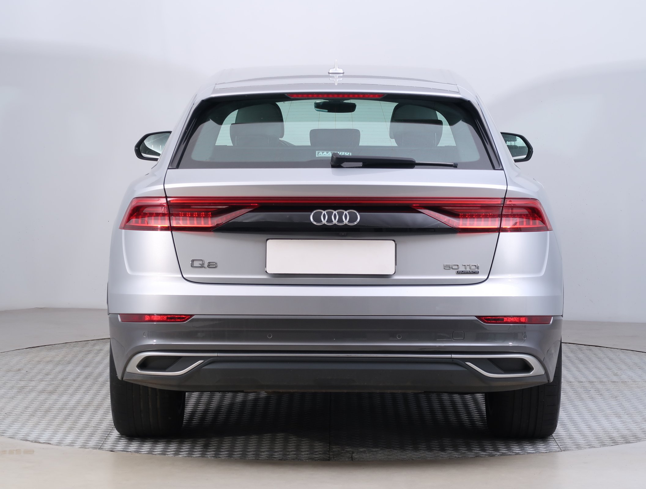 Audi Q8, 2019 - pohled č. 6