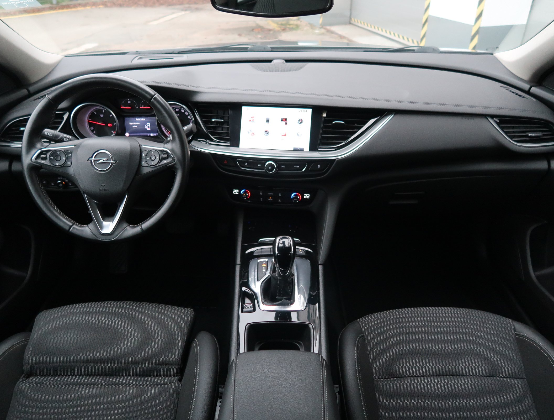 Opel Insignia, 2018 - pohled č. 10