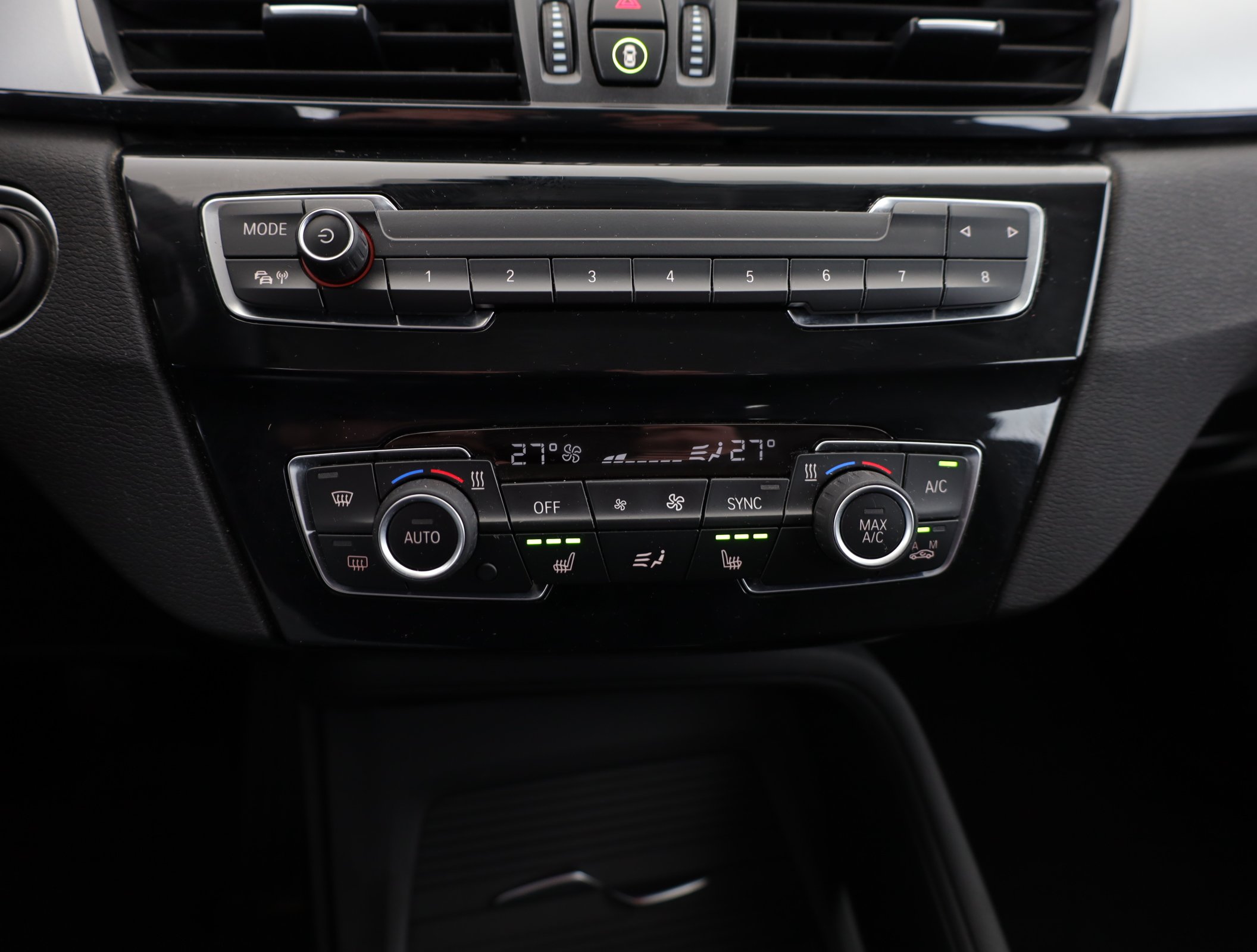BMW X1, 2021 - pohled č. 16