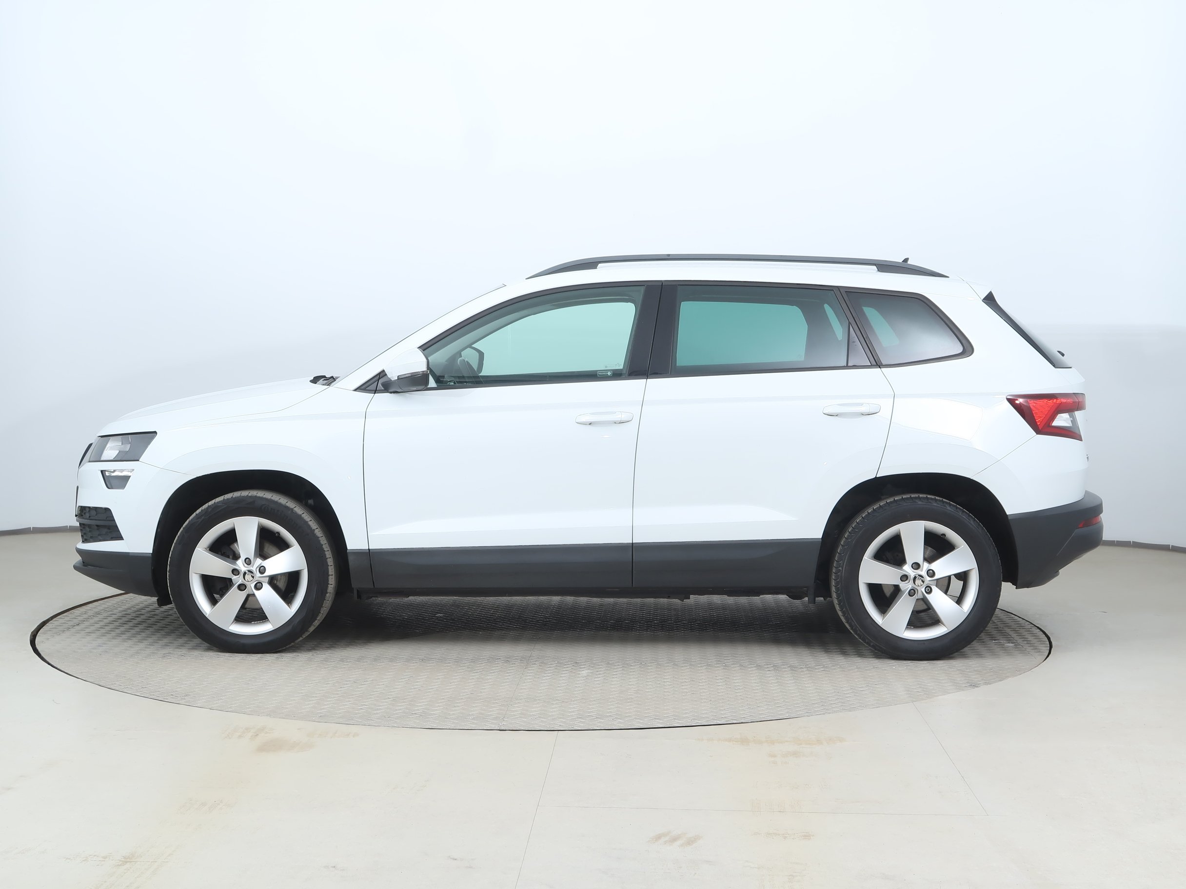 Škoda Karoq, 2019 - pohled č. 4