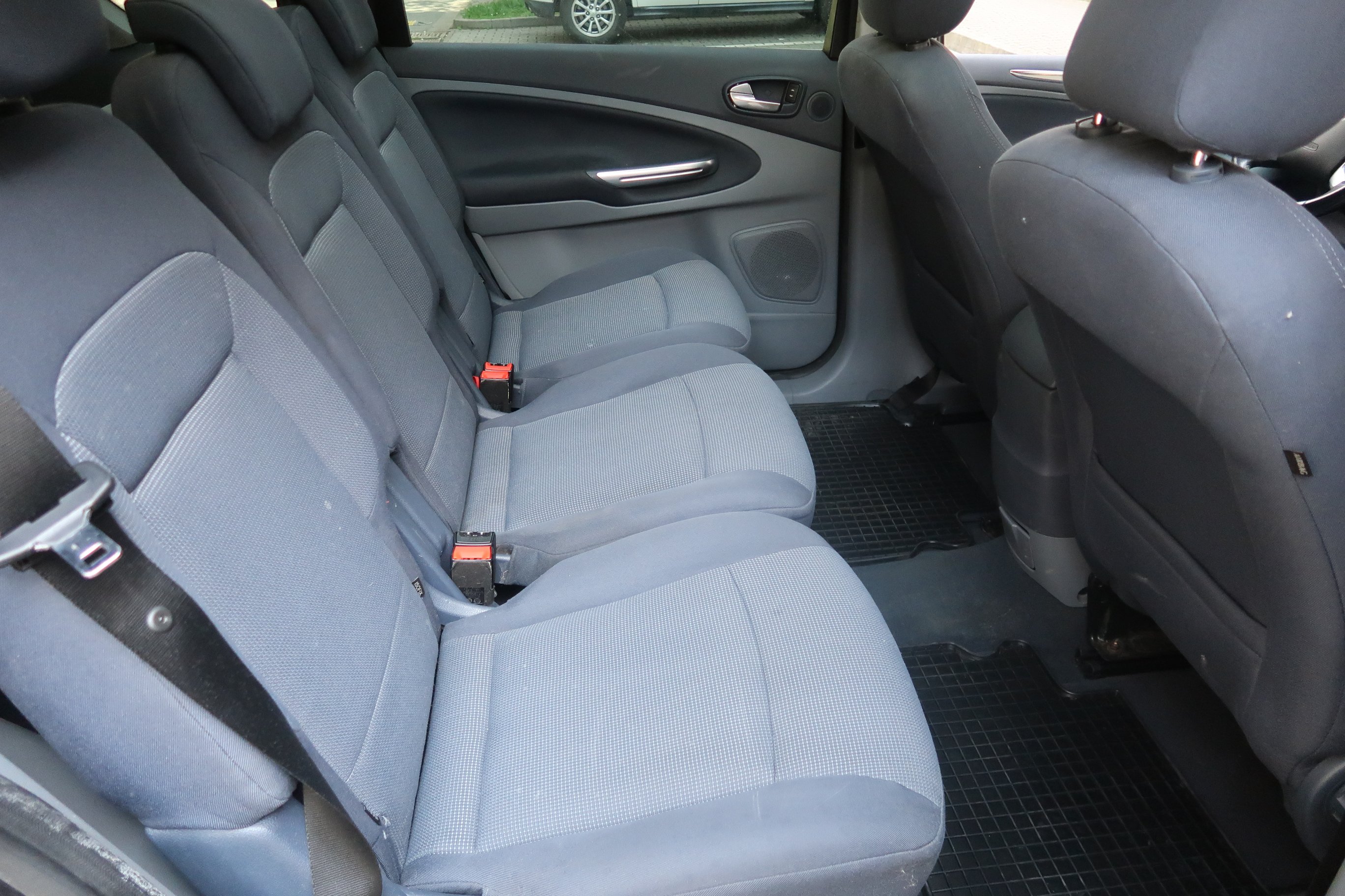 Ford S-MAX, 2008 - pohled č. 13
