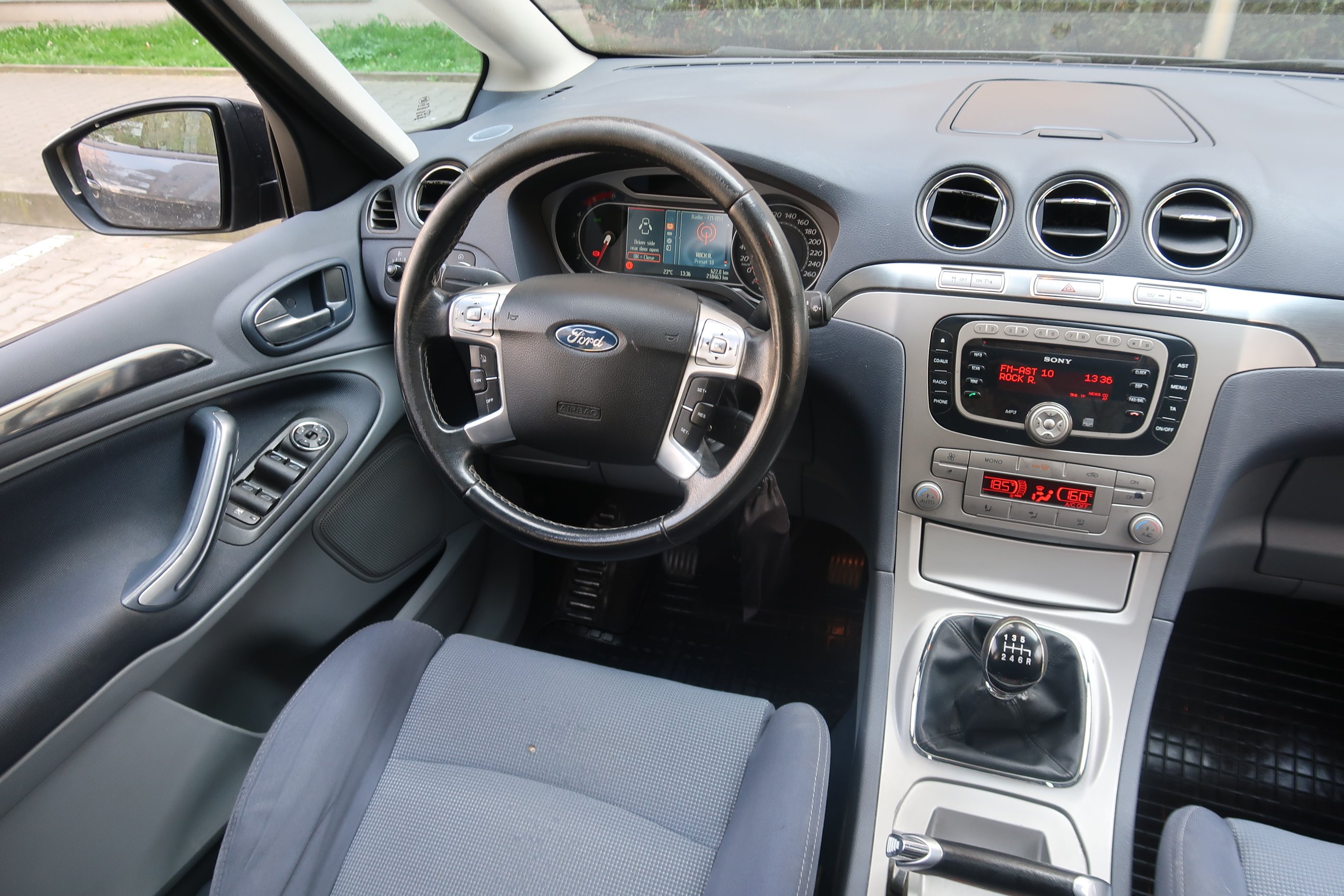 Ford S-MAX, 2008 - pohled č. 9