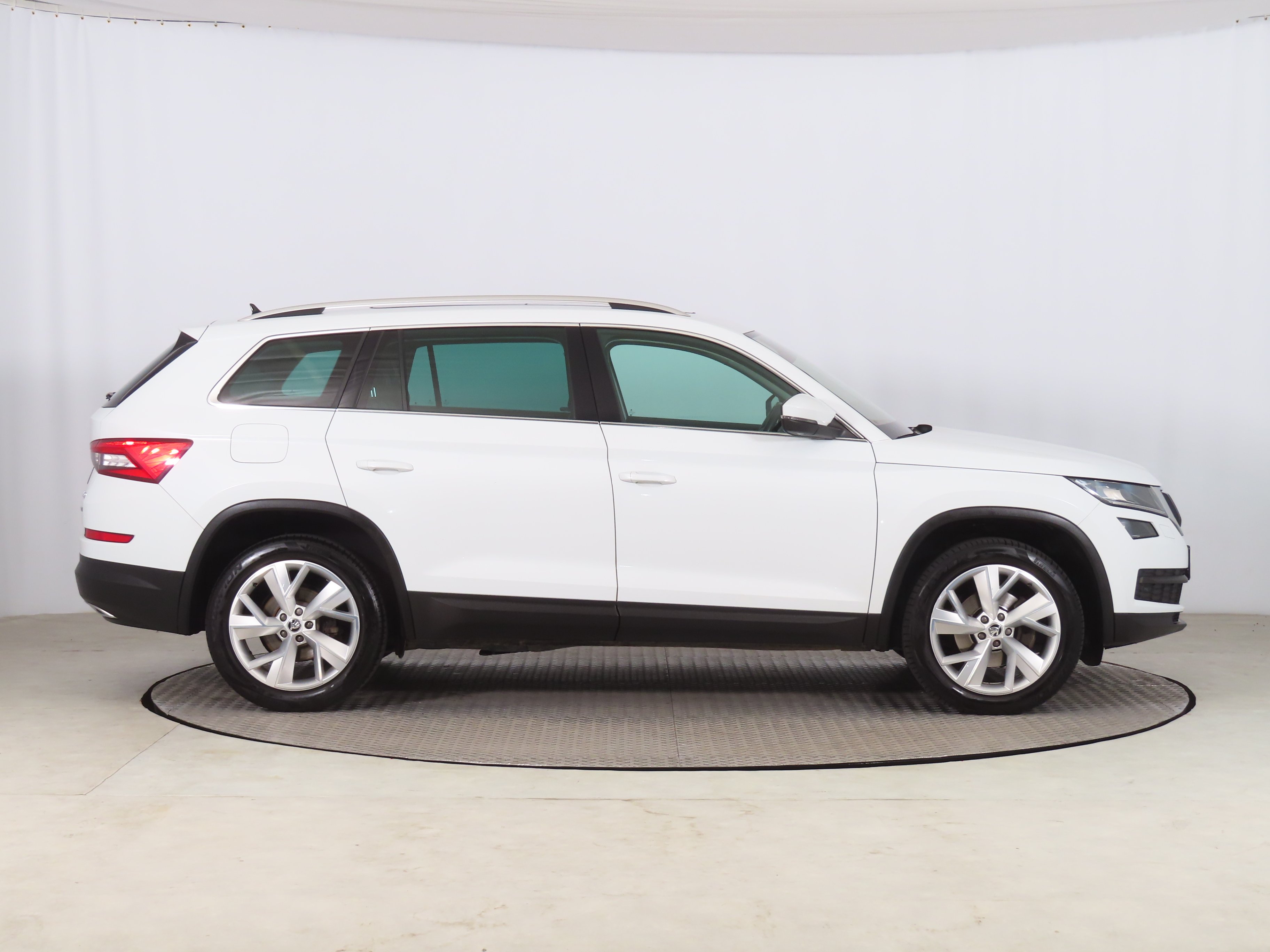 Škoda Kodiaq, 2018 - pohled č. 8