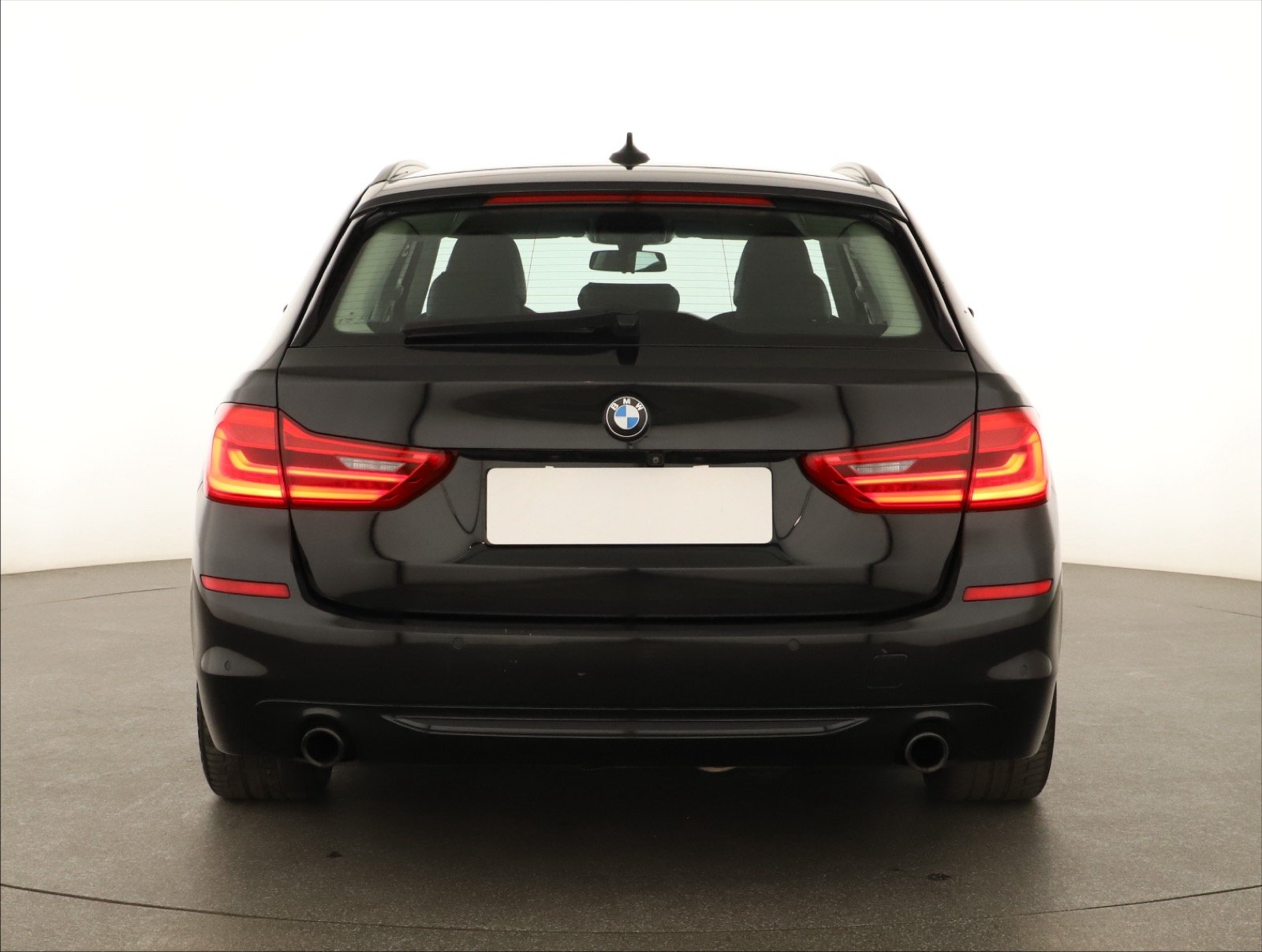 BMW Řada 5, 2017 - pohled č. 6