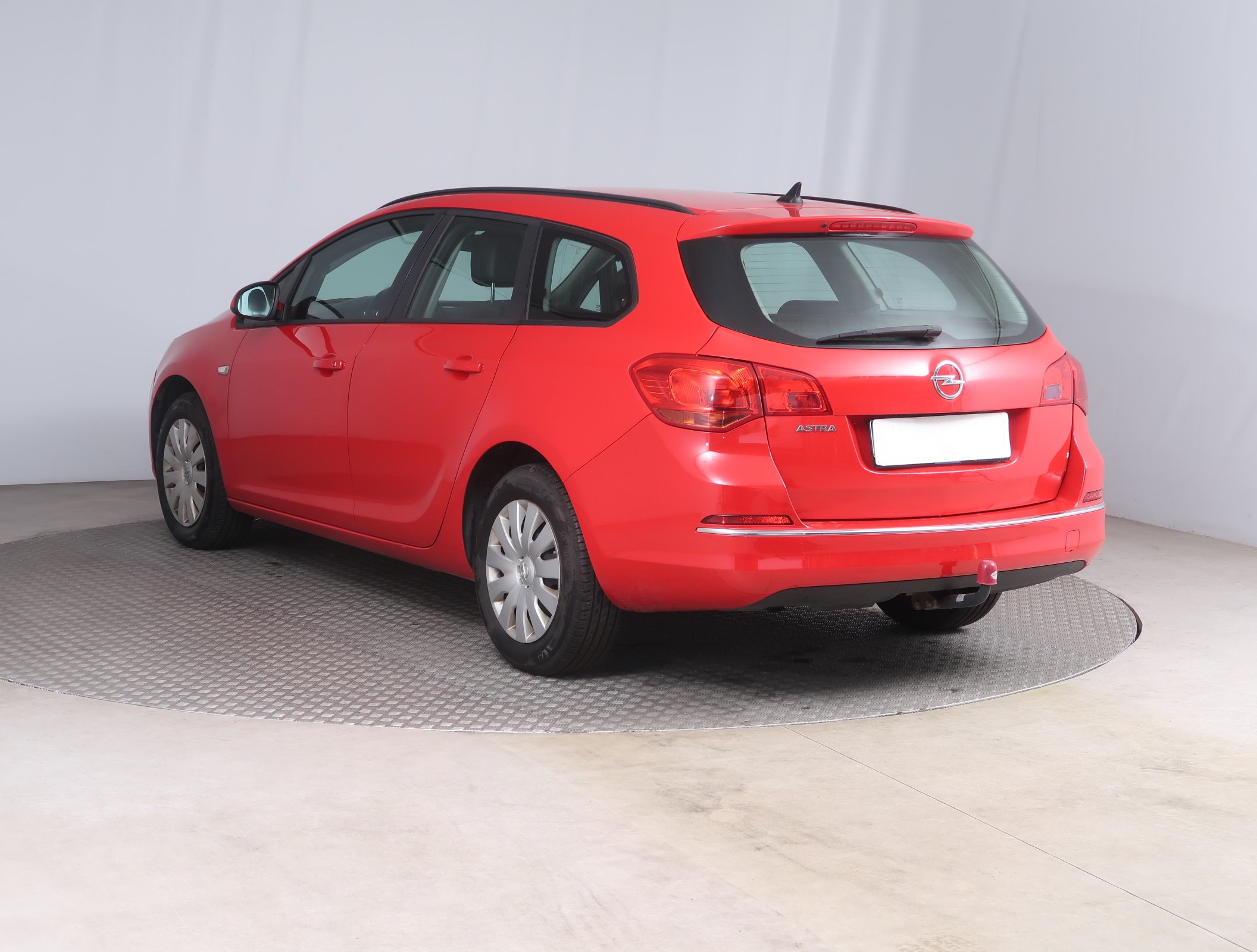Opel Astra, 2015 - pohled č. 5