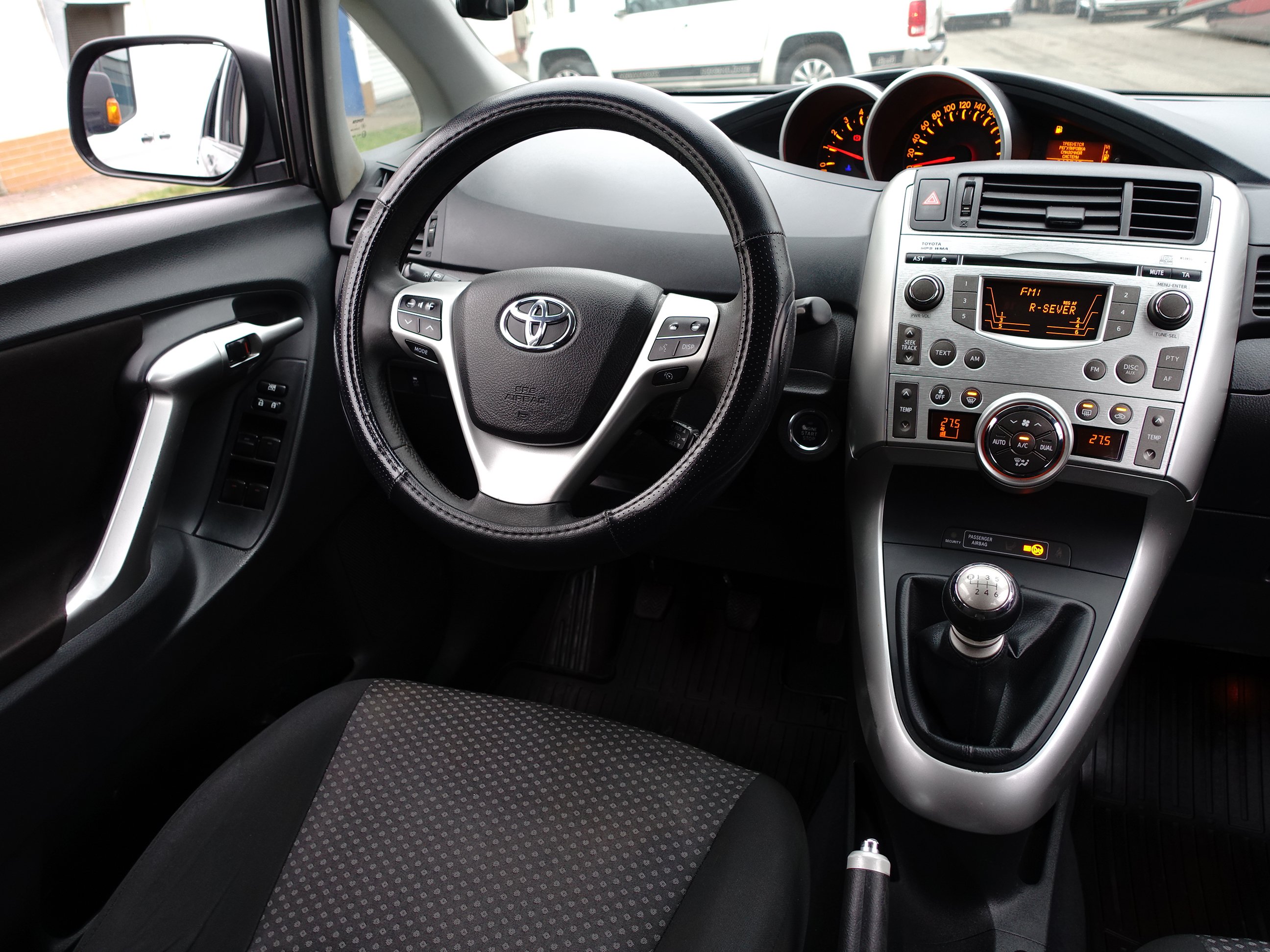 Toyota Verso, 2011 - pohled č. 9