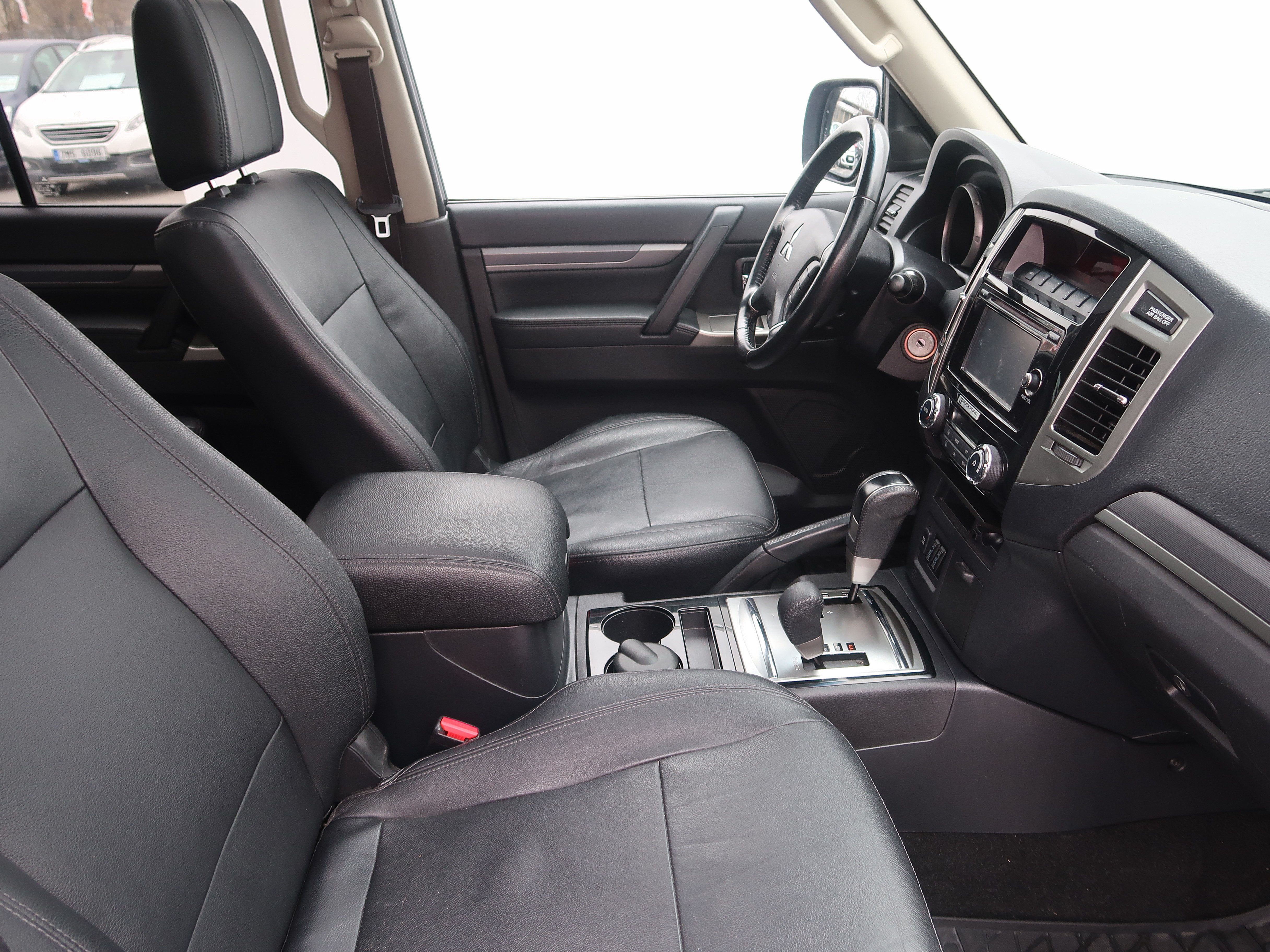 Mitsubishi Pajero, 2016 - pohled č. 12