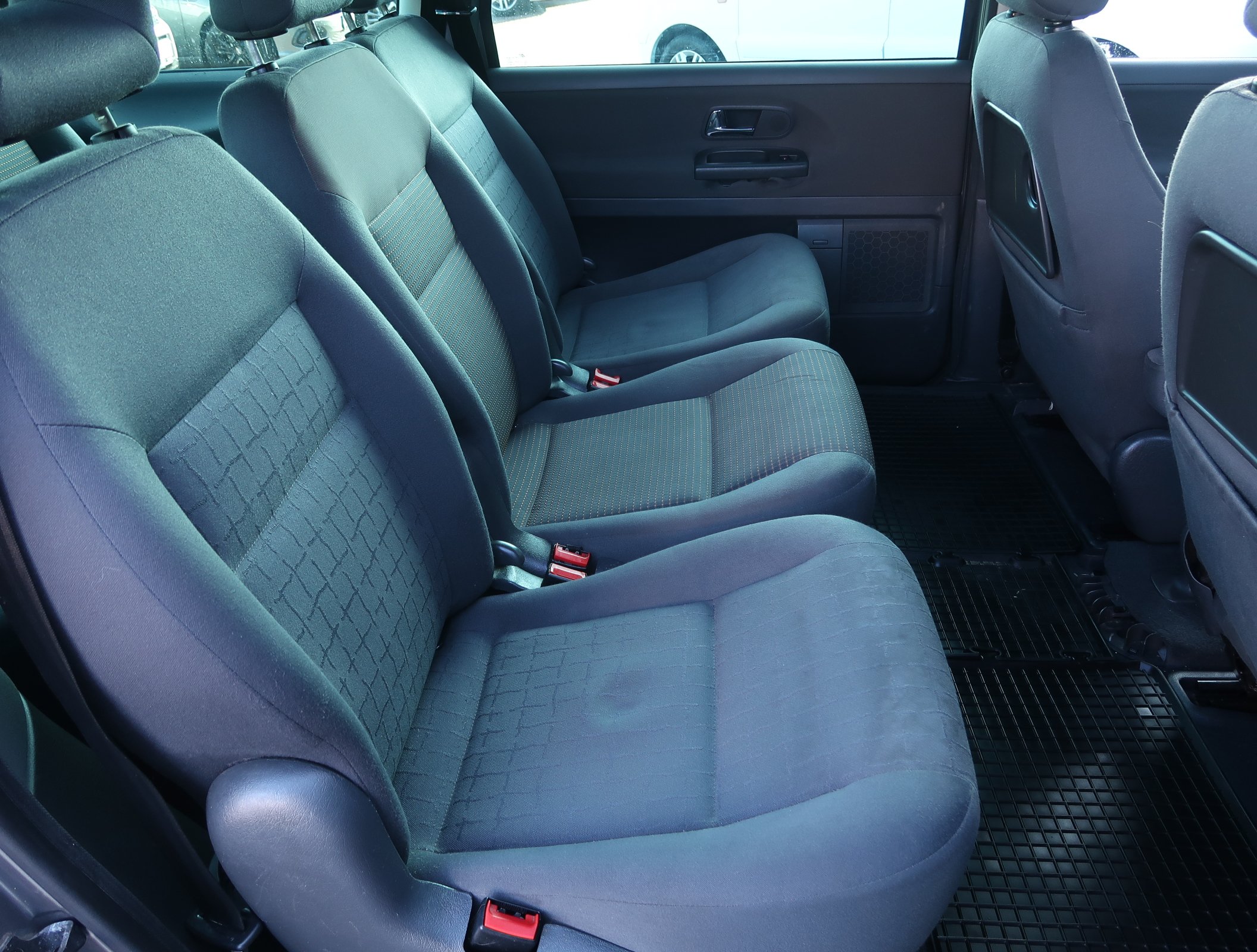 Seat Alhambra, 2007 - pohled č. 13