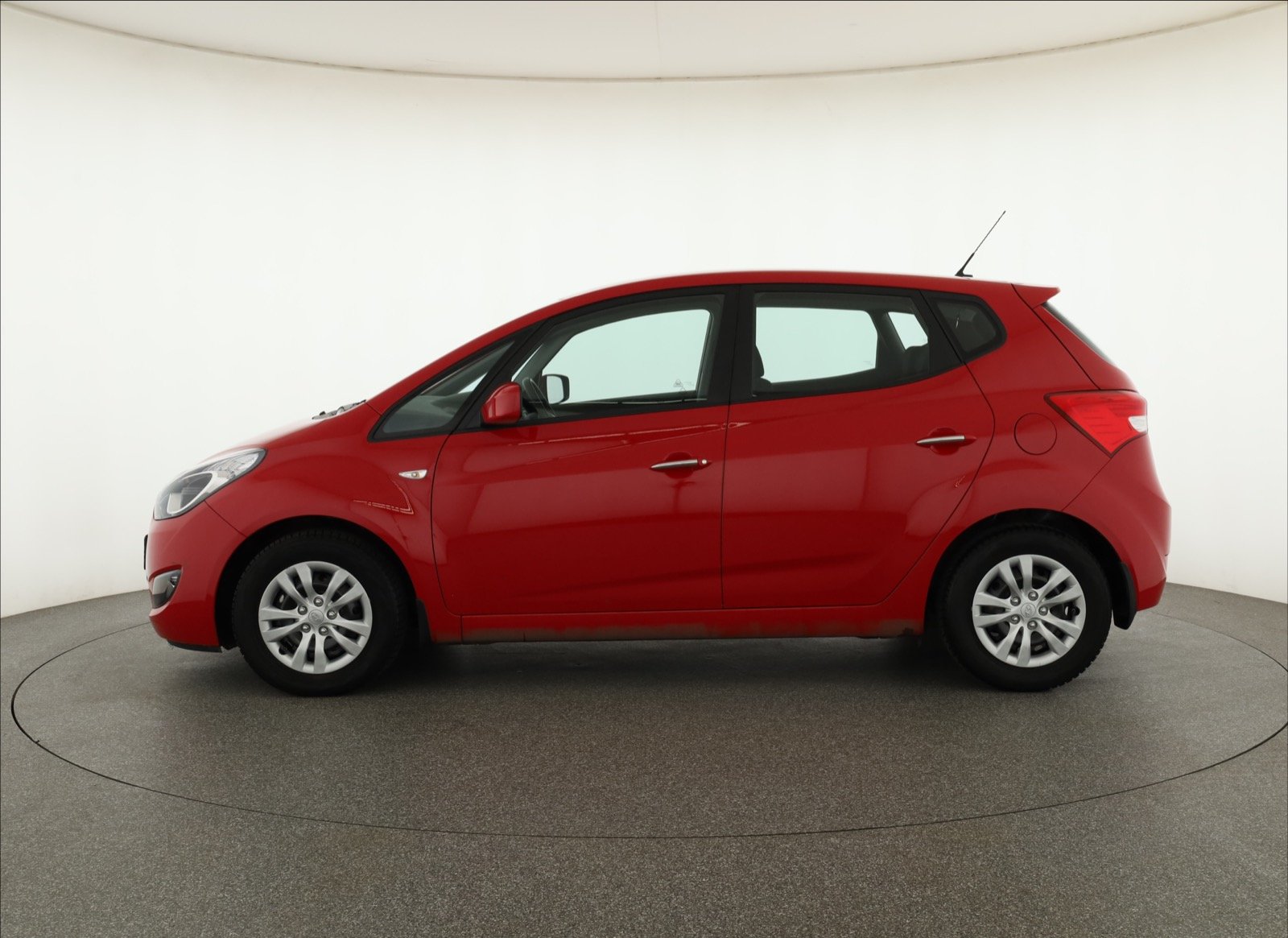 Hyundai ix20, 2019 - pohled č. 4