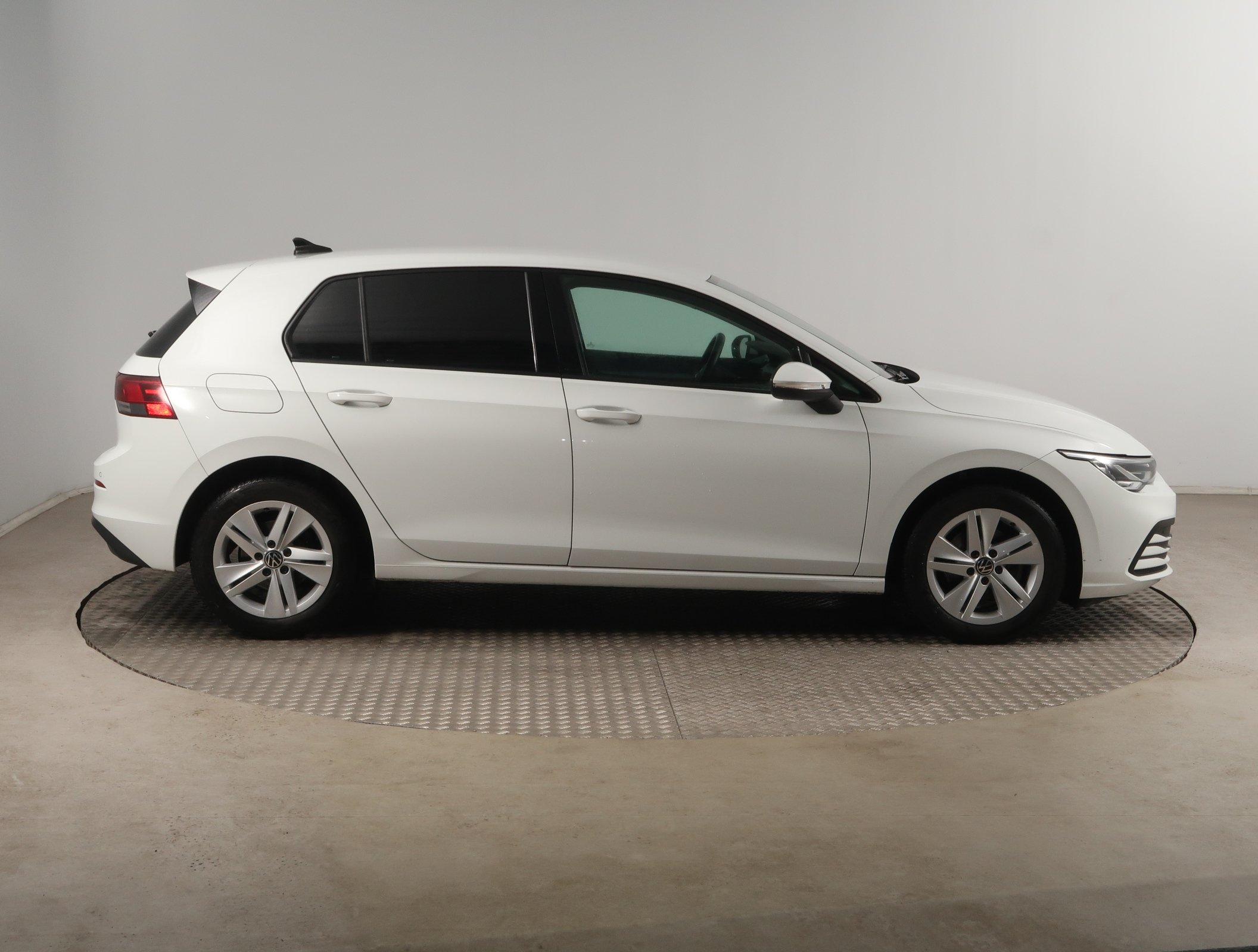 Volkswagen Golf, 2020 - pohled č. 8