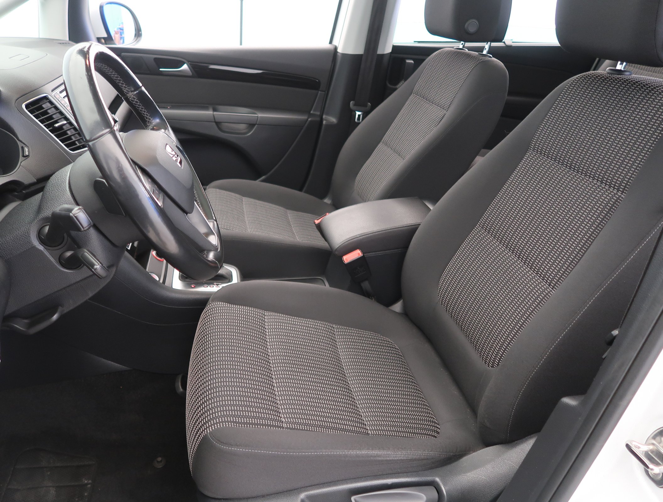 Seat Alhambra, 2018 - pohled č. 16