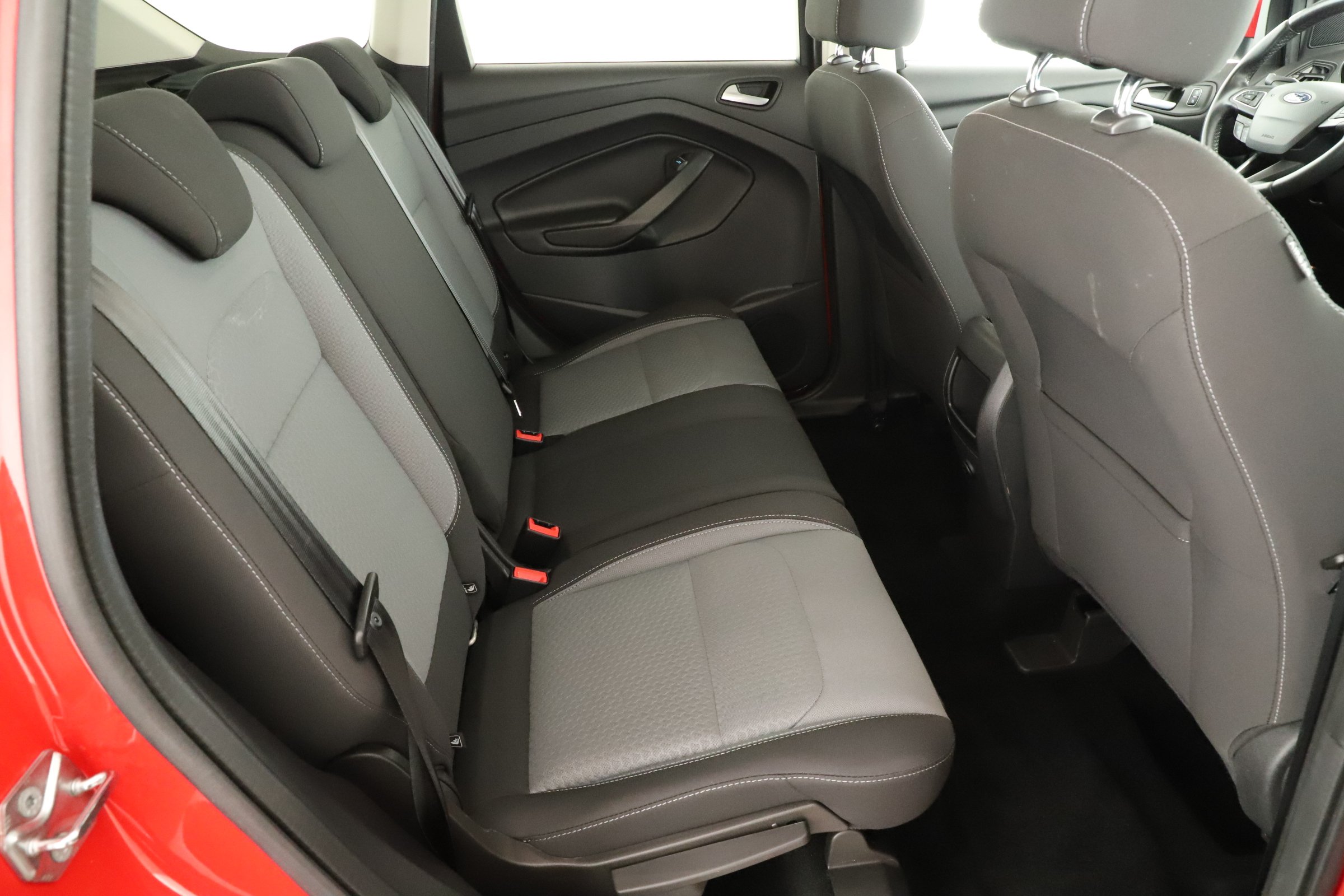 Ford Kuga, 2016 - pohled č. 11