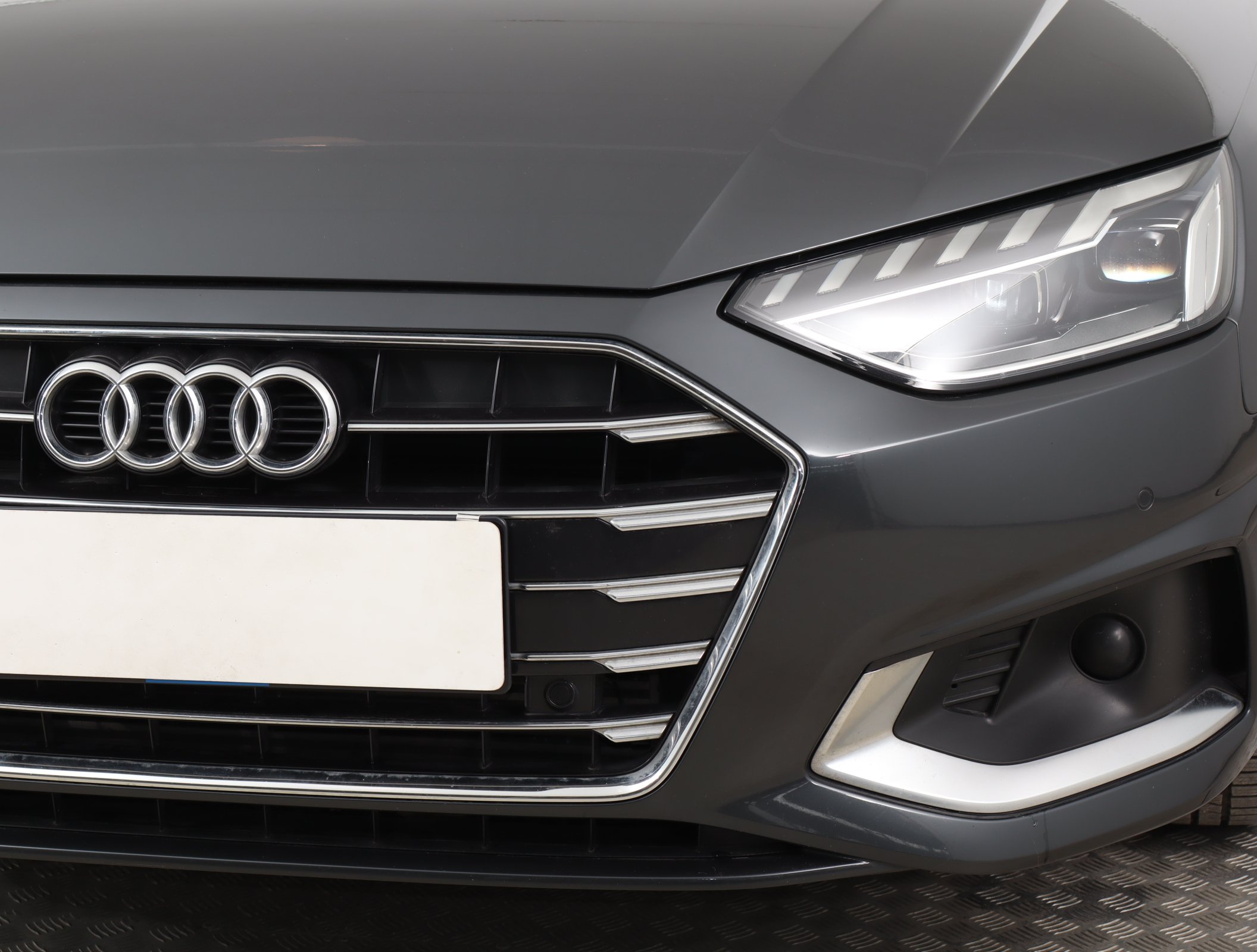 Audi A4, 2021 - pohled č. 26