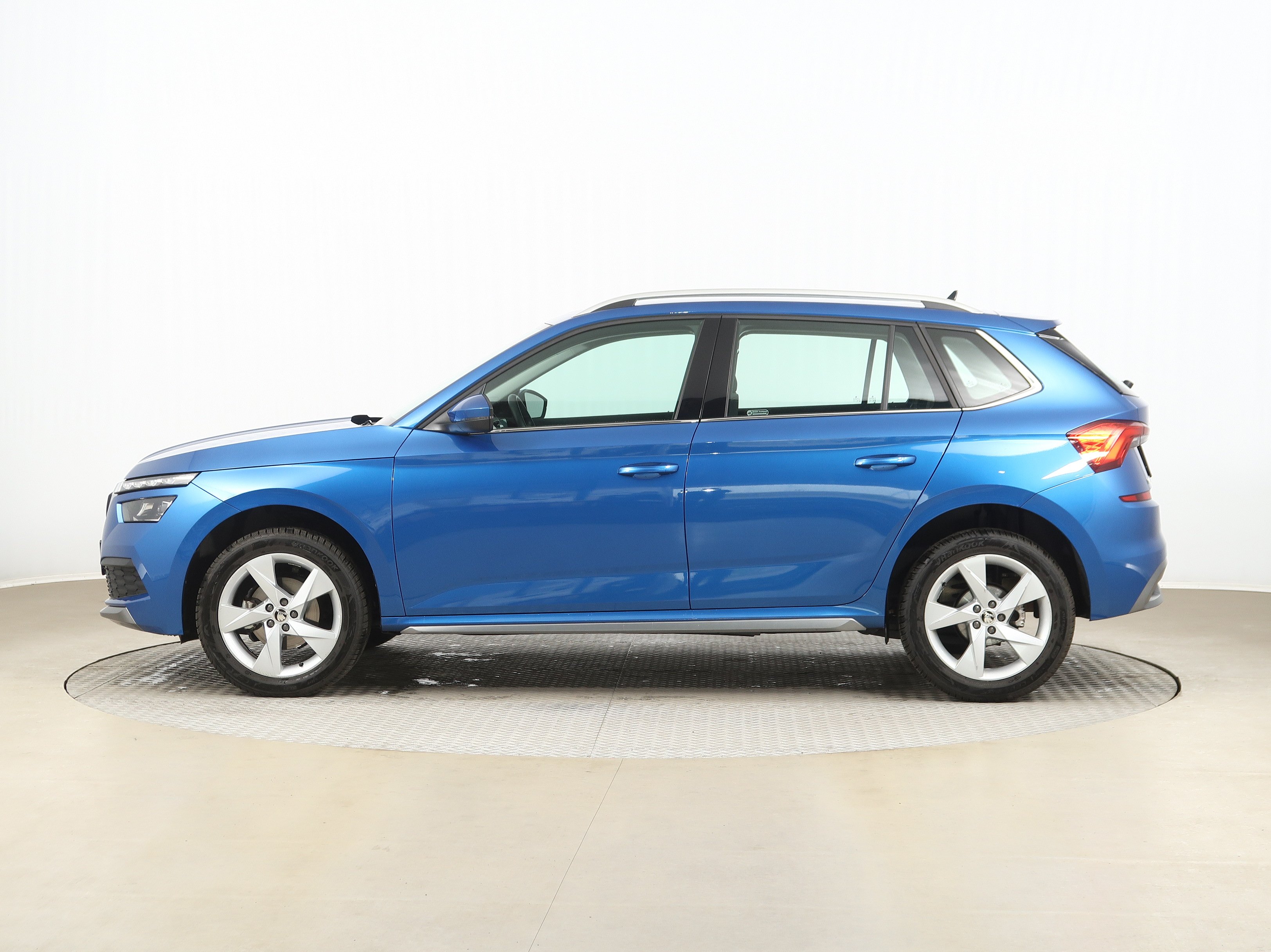 Škoda Kamiq, 2020 - pohled č. 4