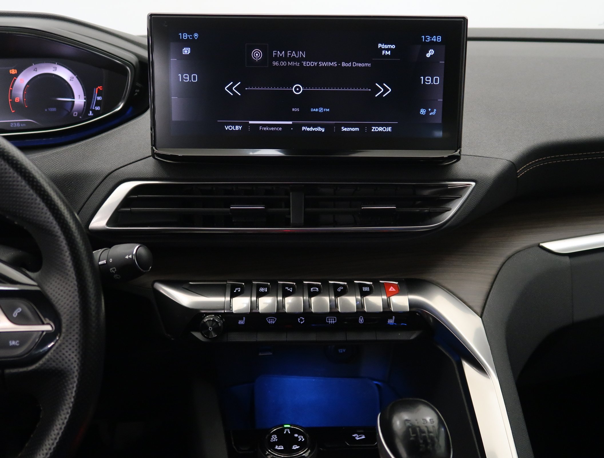 Peugeot 5008, 2021 - pohled č. 18