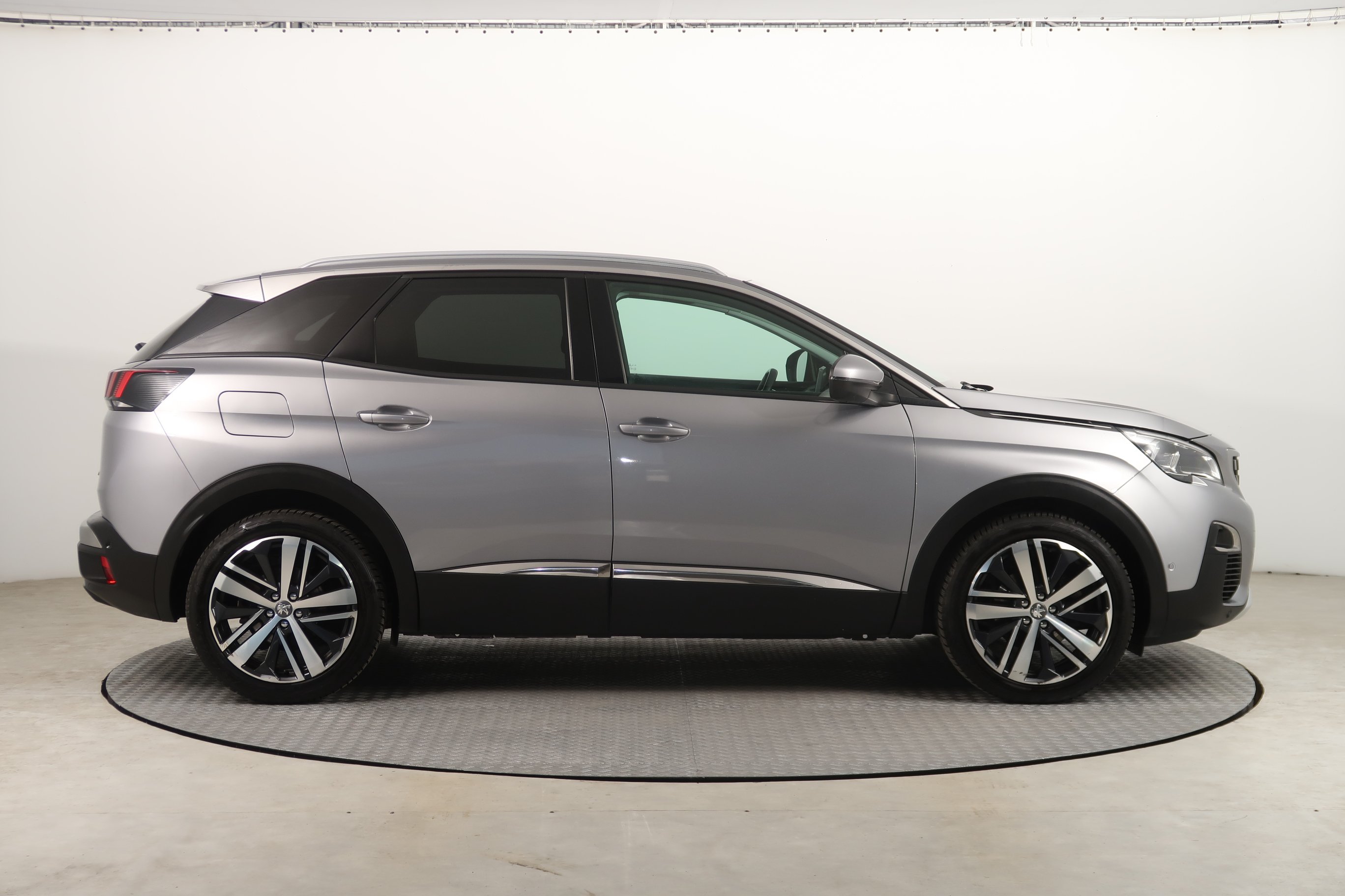 Peugeot 3008, 2019 - pohled č. 8