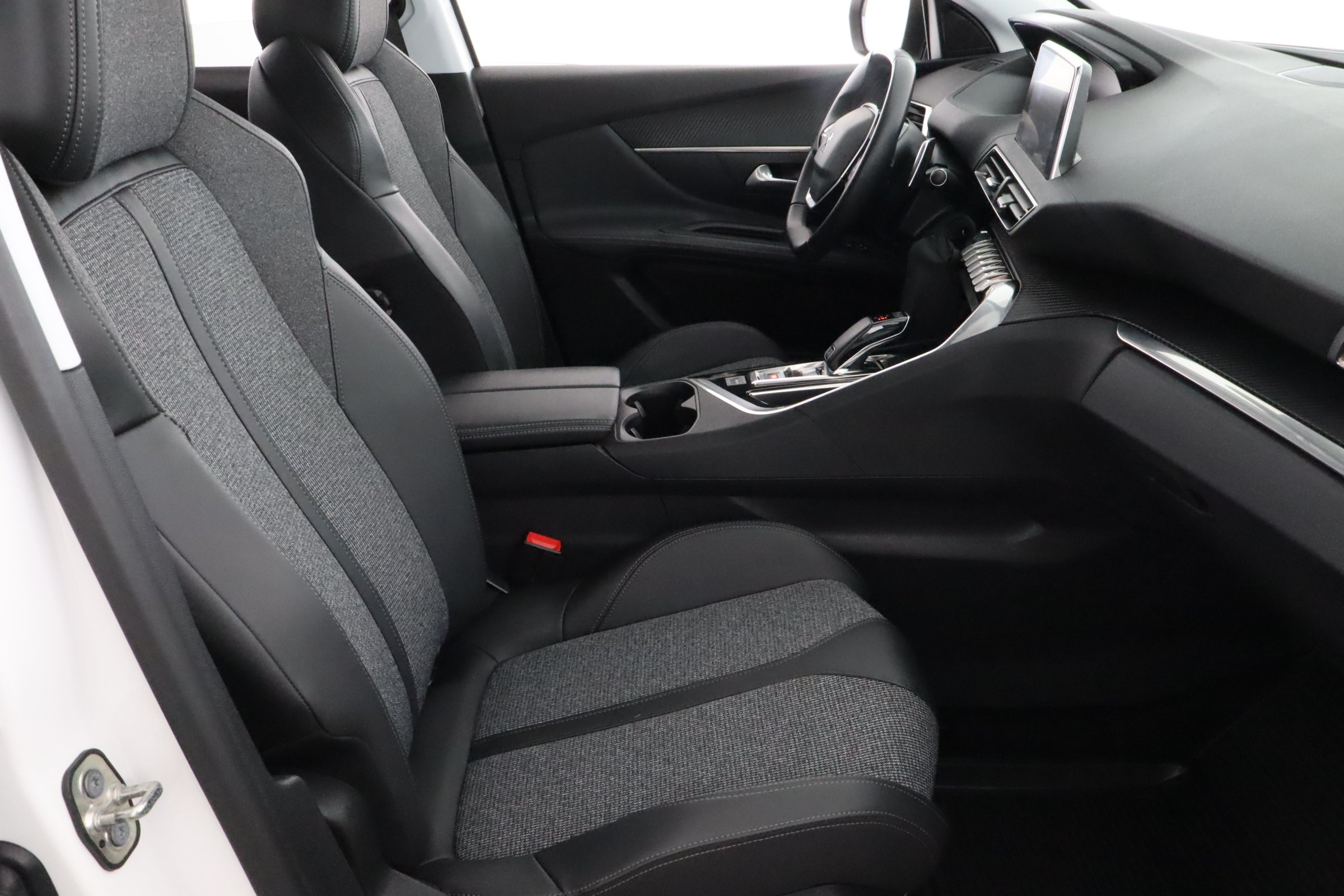 Peugeot 3008, 2020 - pohled č. 9