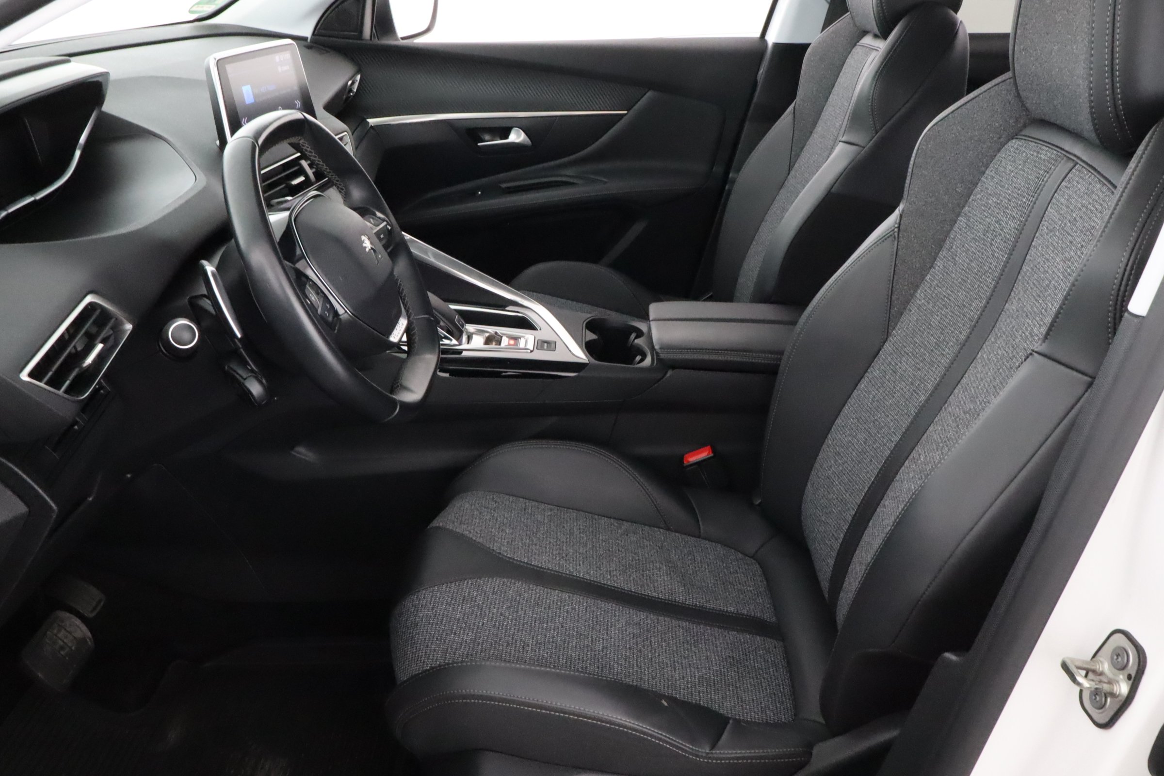 Peugeot 3008, 2020 - pohled č. 12