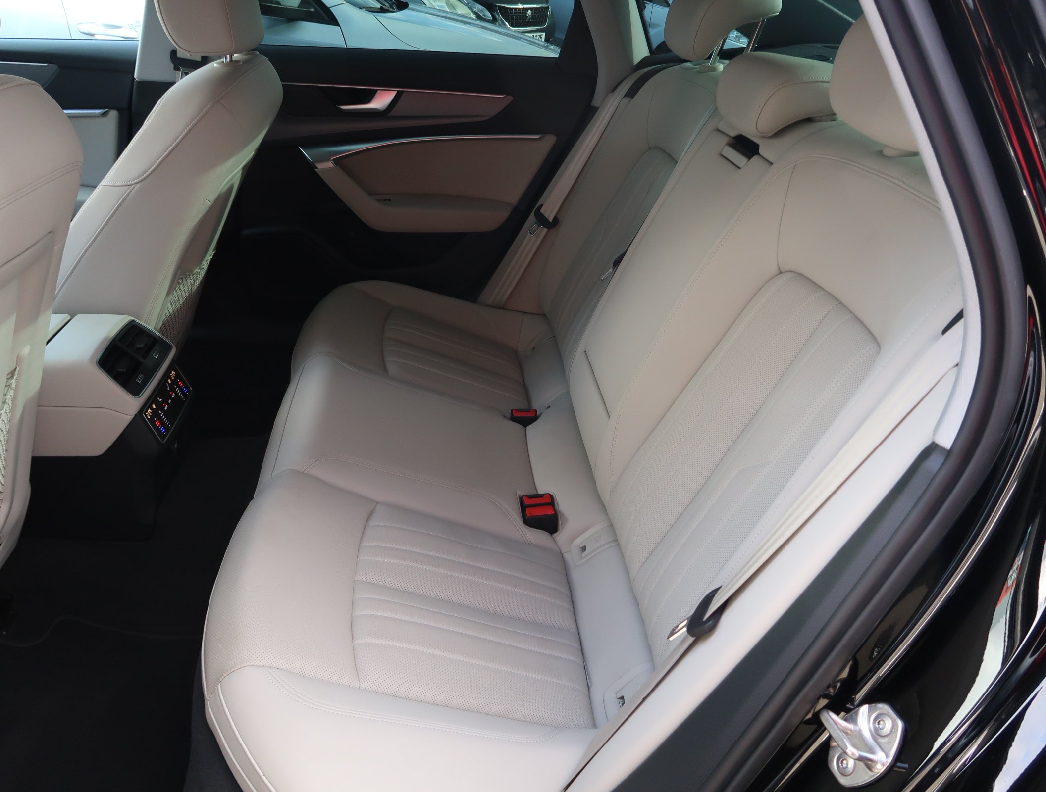 Audi A6, 2022 - pohled č. 15