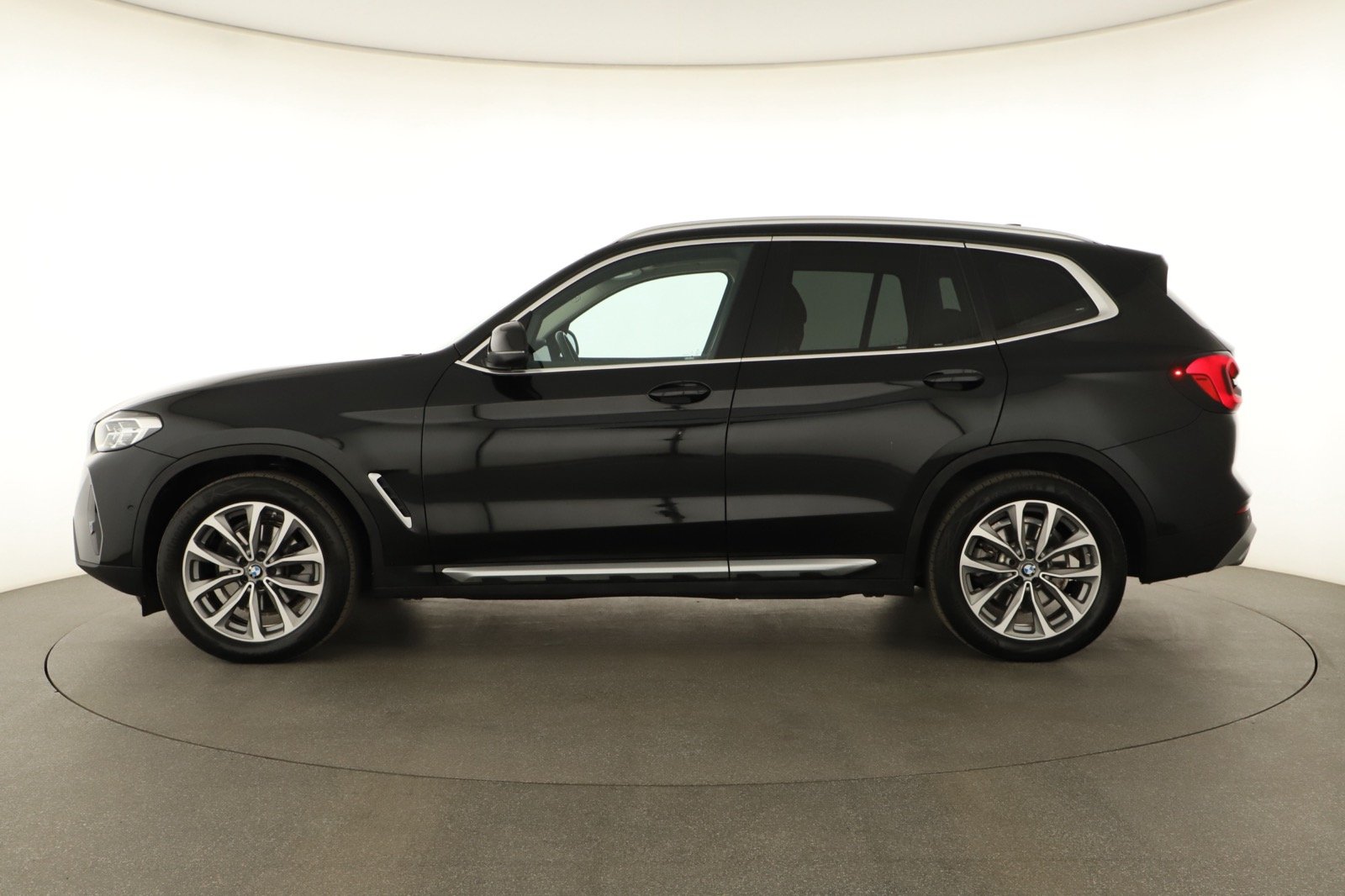 BMW X3, 2022 - pohled č. 4