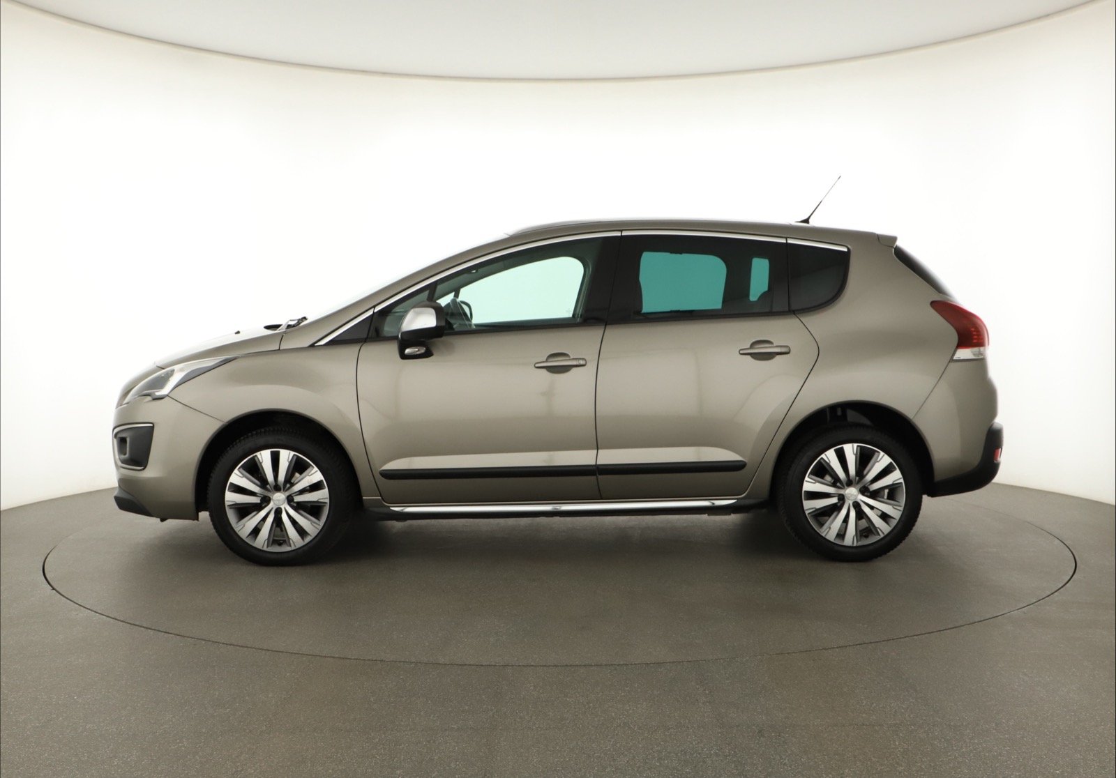 Peugeot 3008, 2014 - pohled č. 4