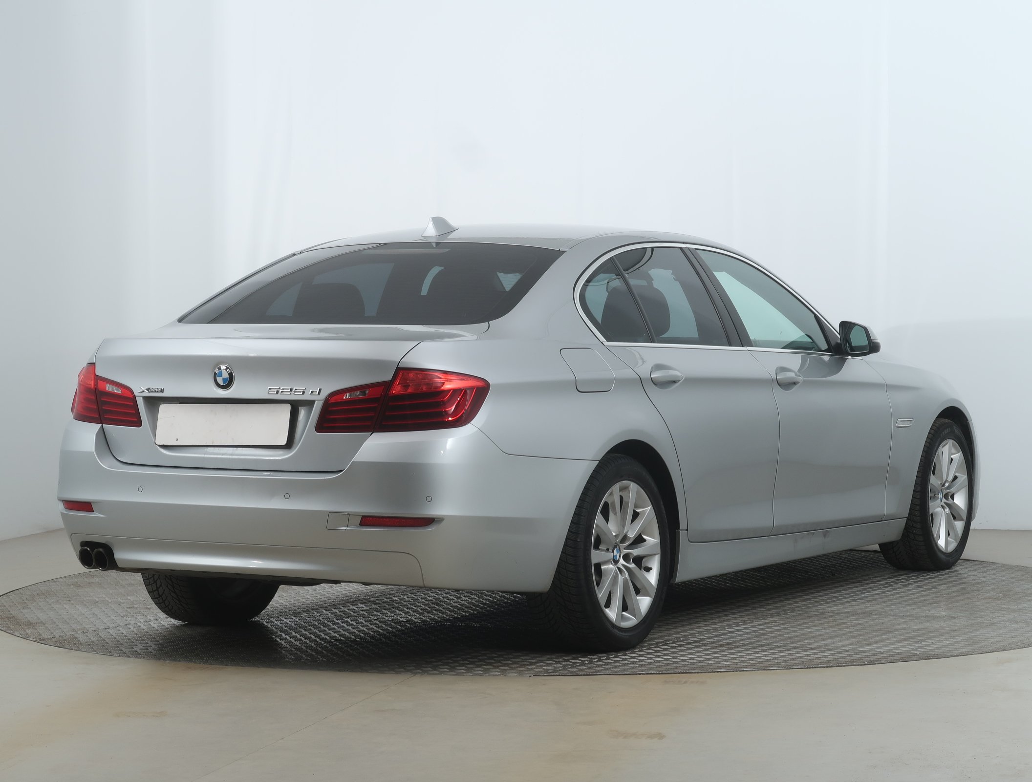 BMW Řada 5, 2016 - pohled č. 7