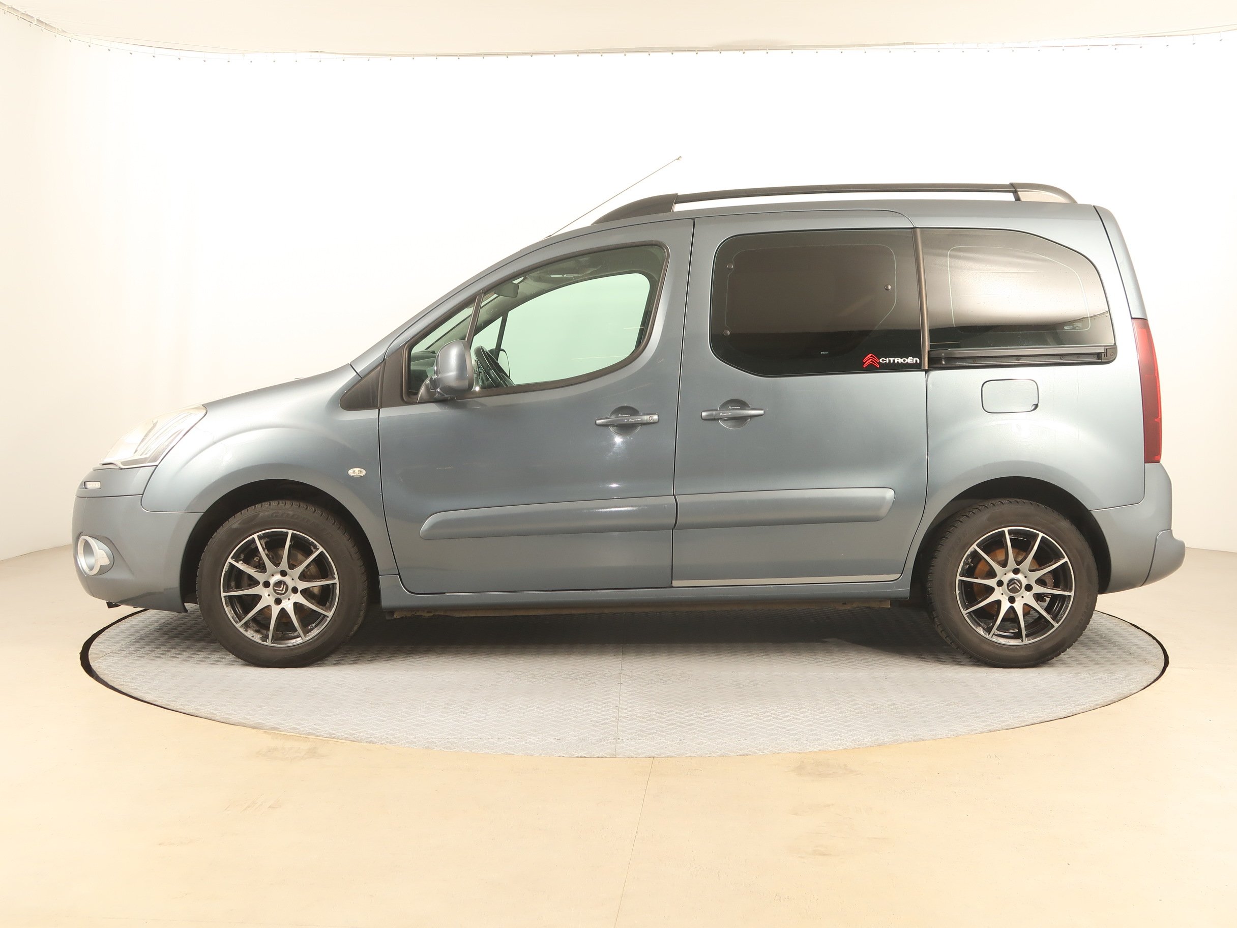 Citroën Berlingo, 2012 - pohled č. 4
