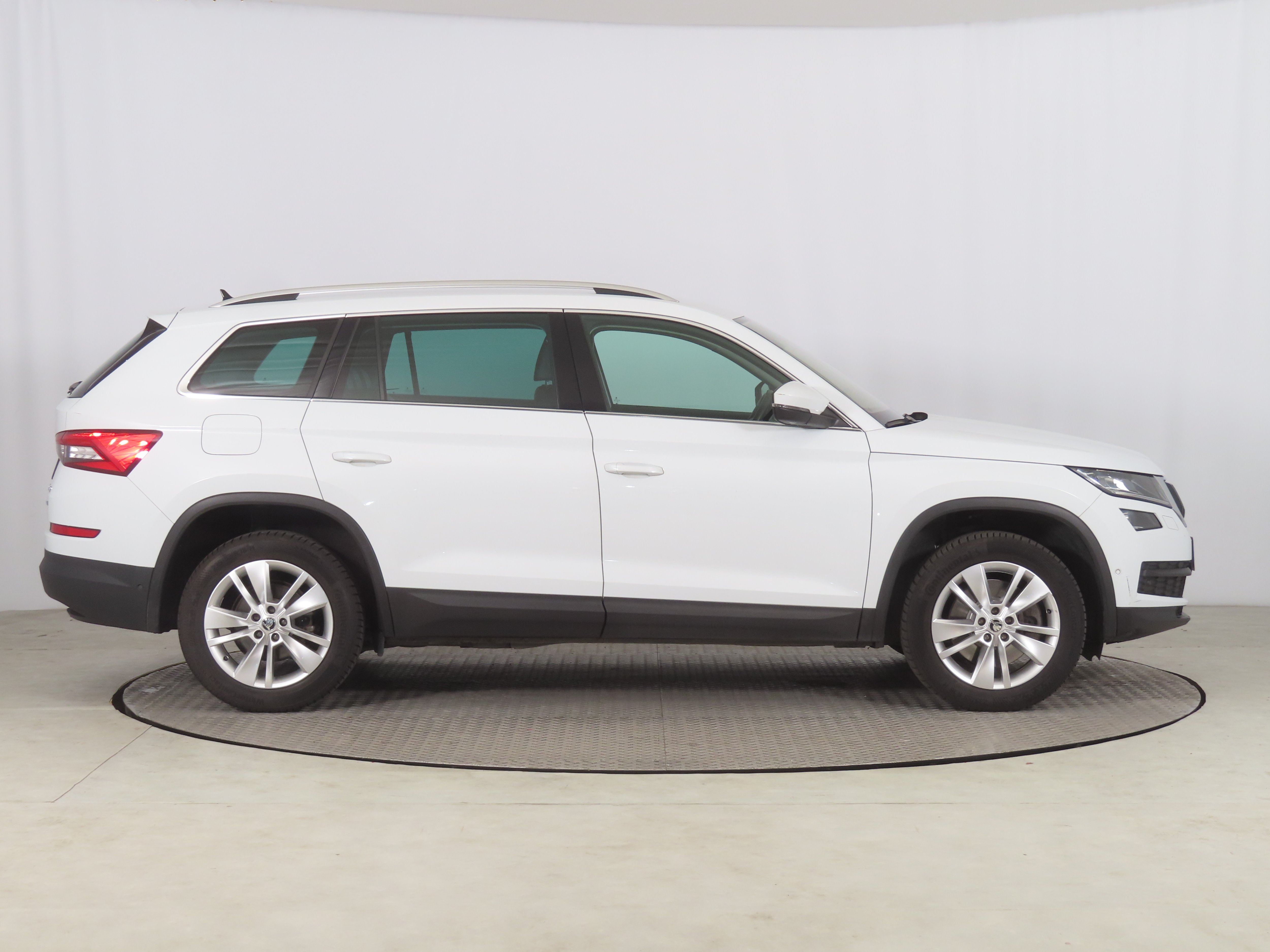 Škoda Kodiaq, 2017 - pohled č. 8