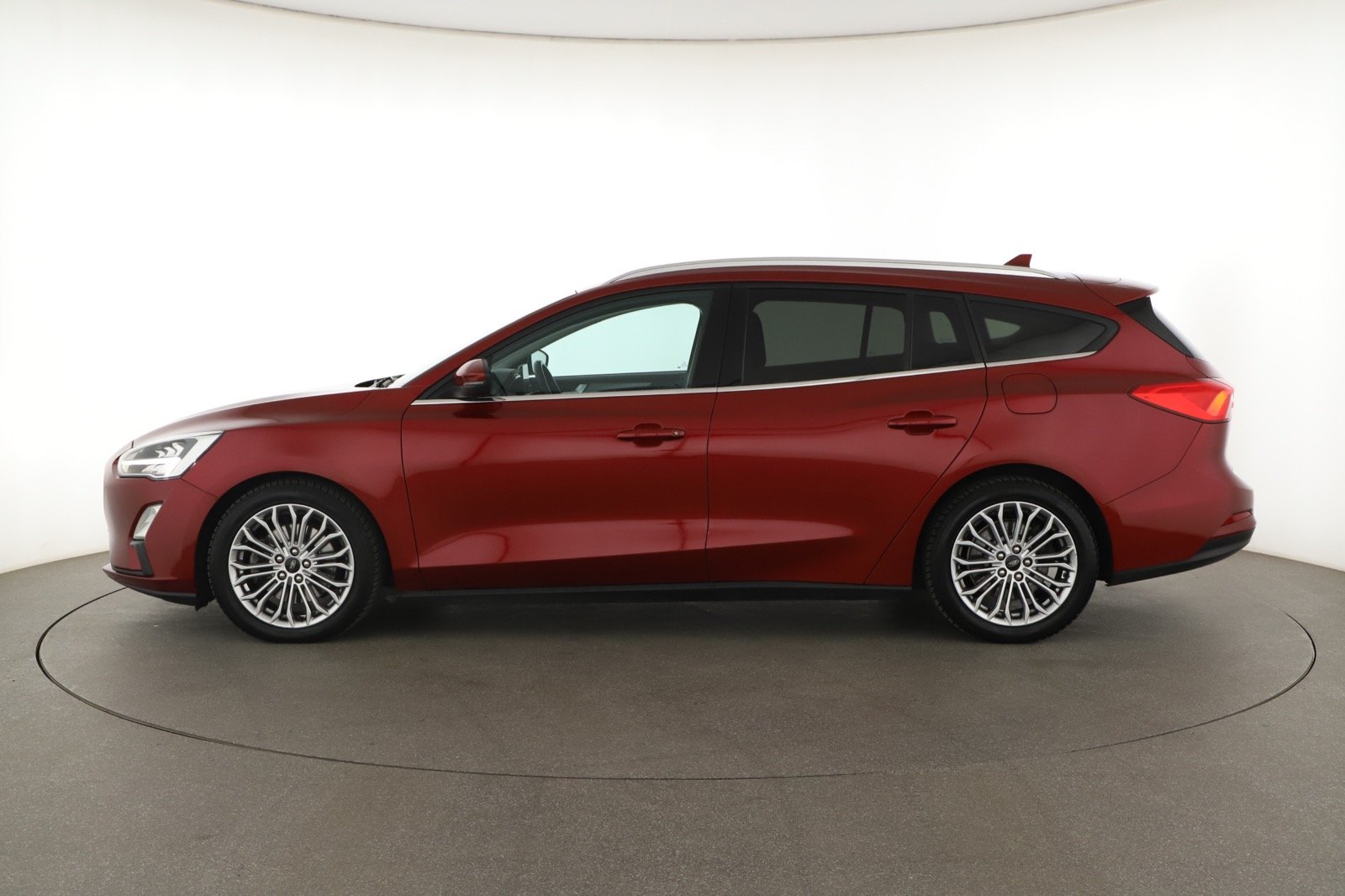 Ford Focus, 2018 - pohled č. 4