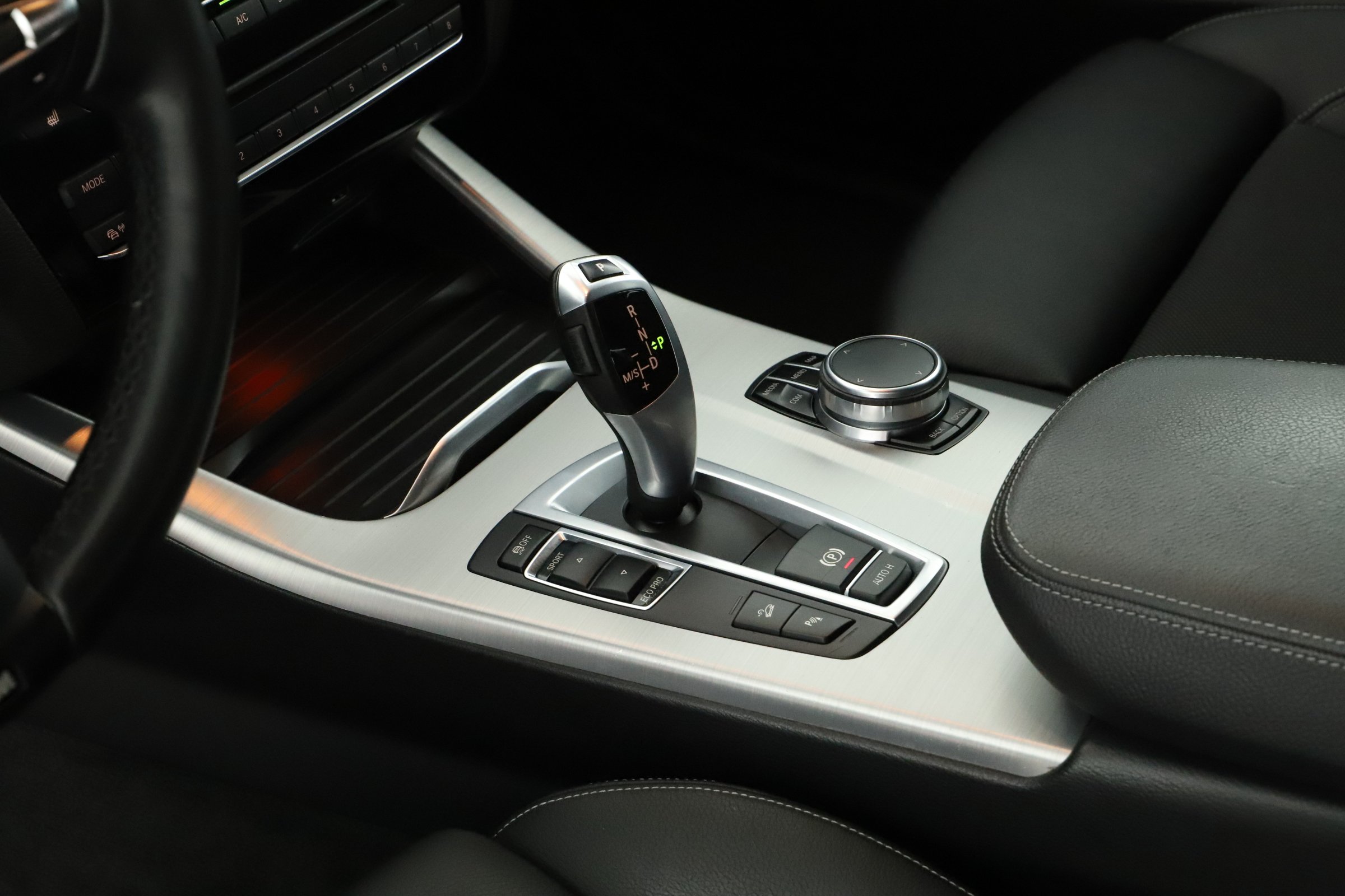 BMW X3, 2017 - pohled č. 16