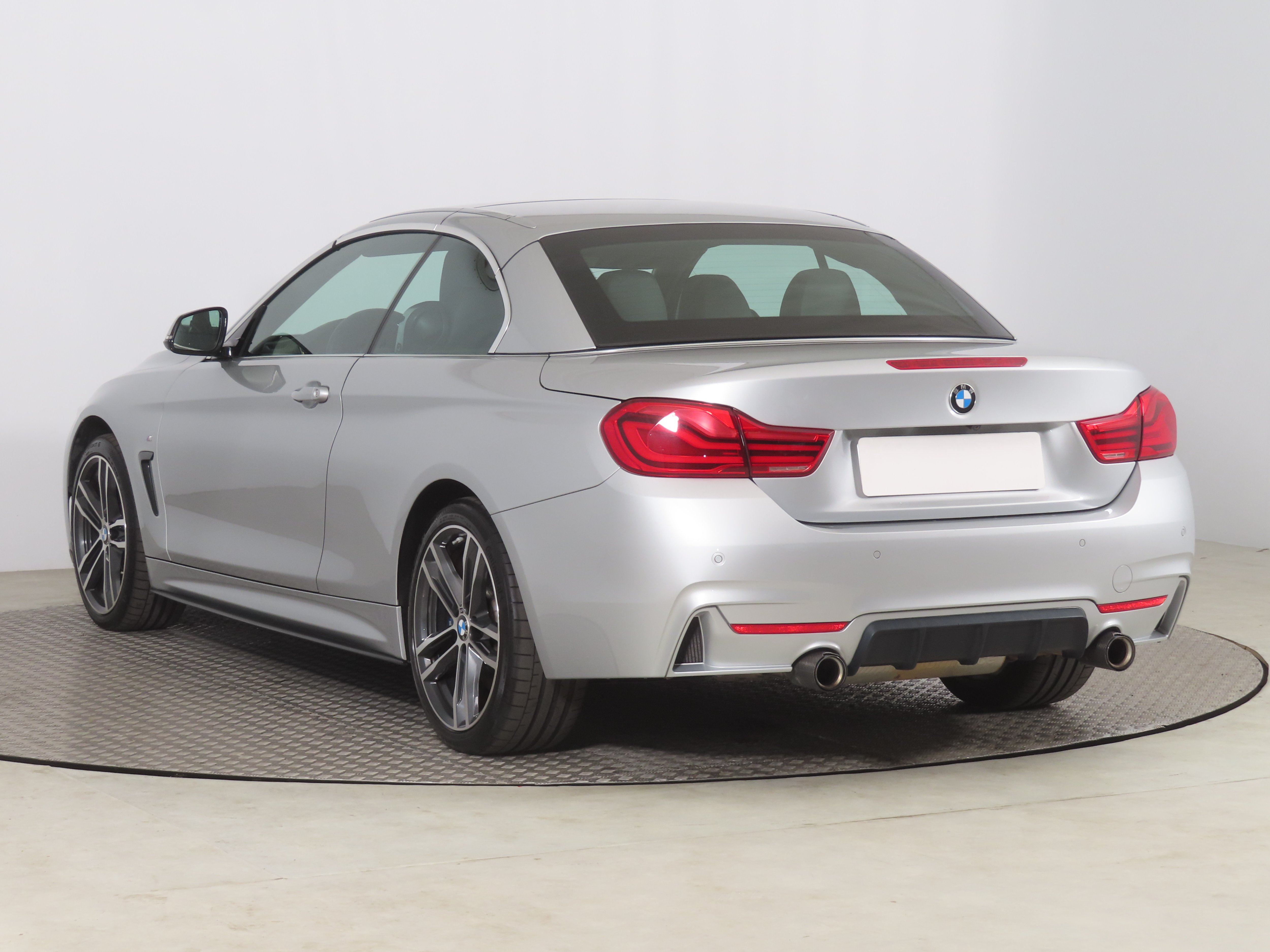 BMW 4, 2018 - pohled č. 23