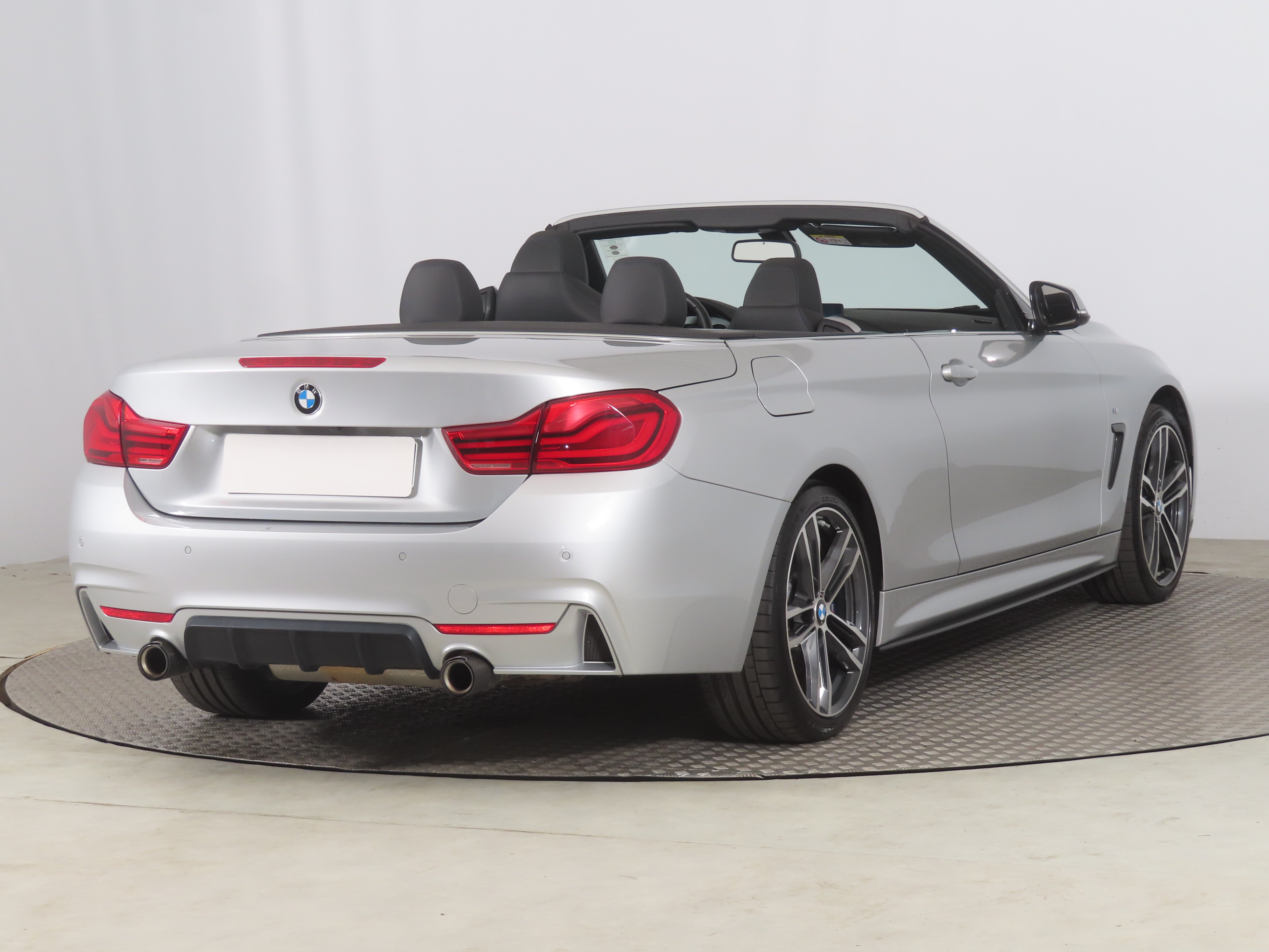 BMW 4, 2018 - pohled č. 7