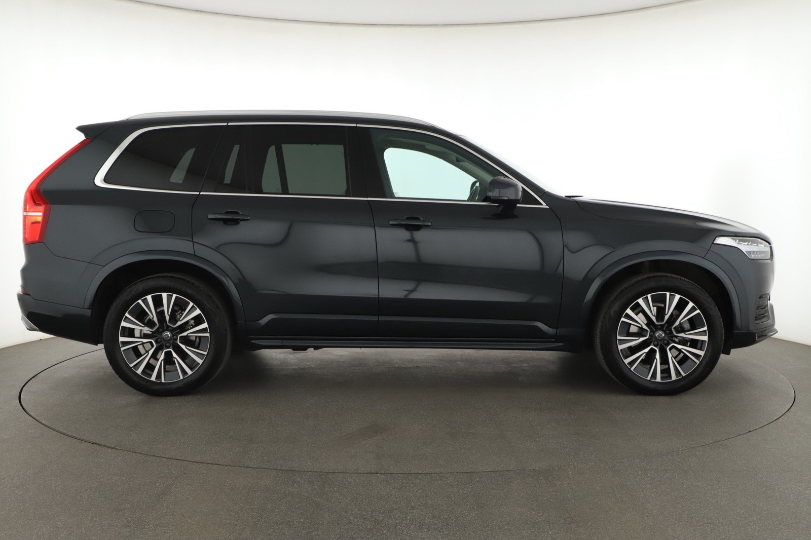 Volvo XC90, 2021 - pohled č. 8