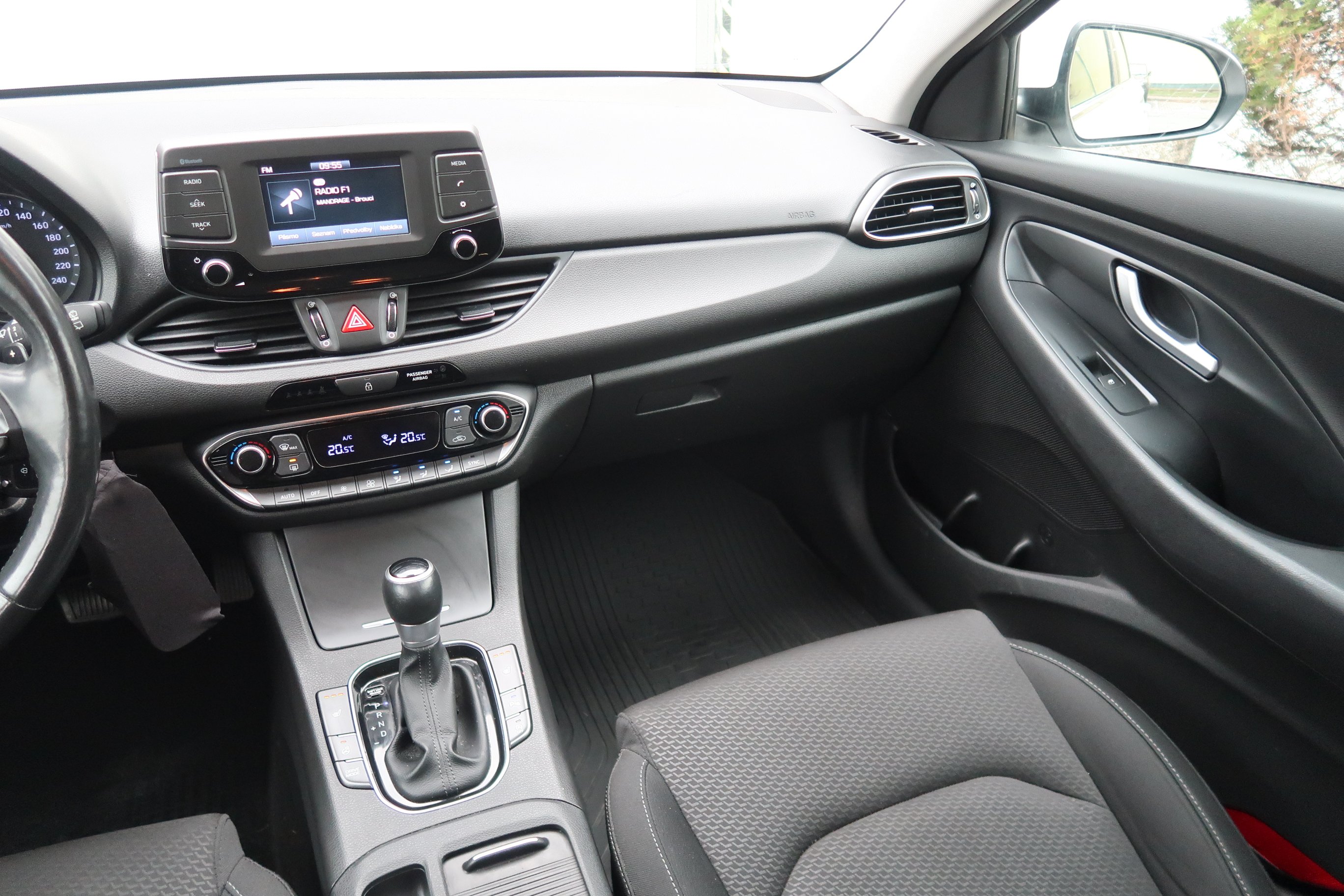 Hyundai i30, 2018 - pohled č. 11