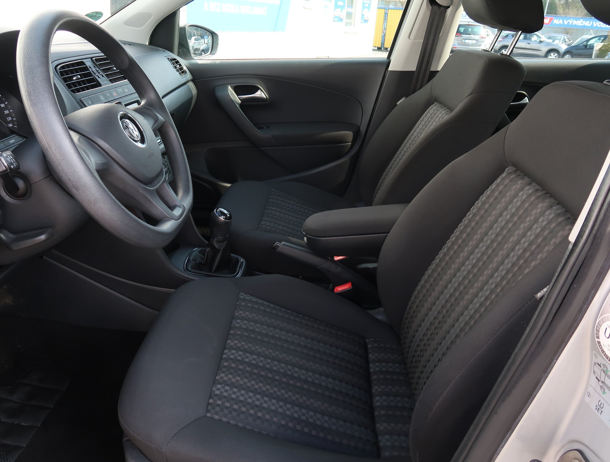Volkswagen Polo, 2015 - pohled č. 16