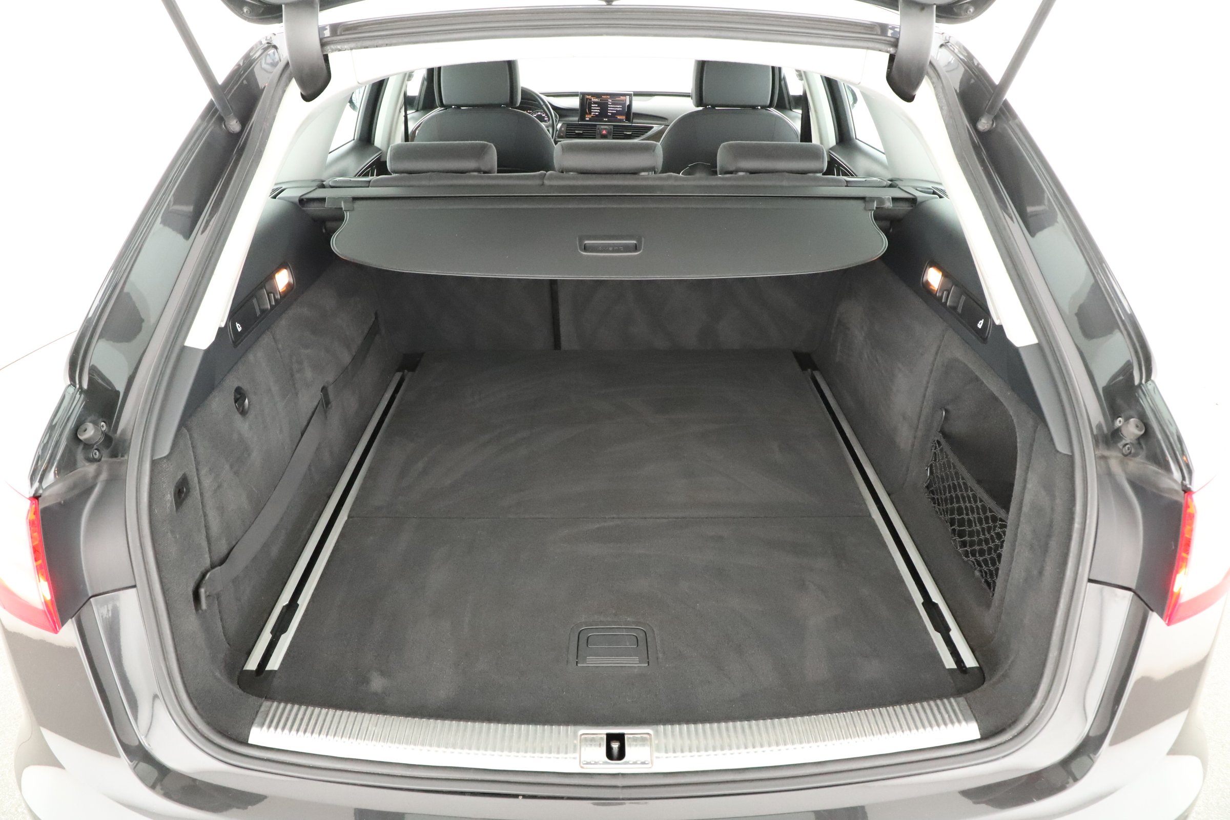Audi A6, 2012 - pohled č. 25