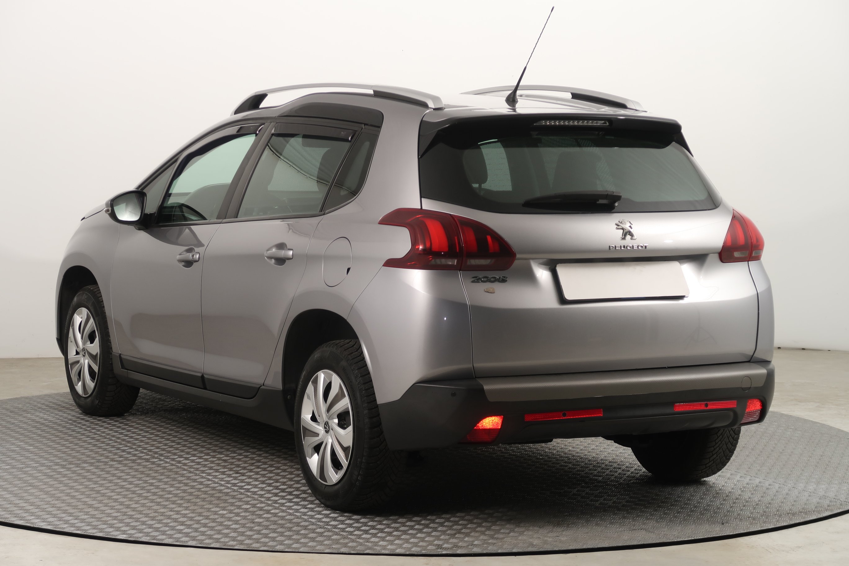 Peugeot 2008, 2018 - pohled č. 5