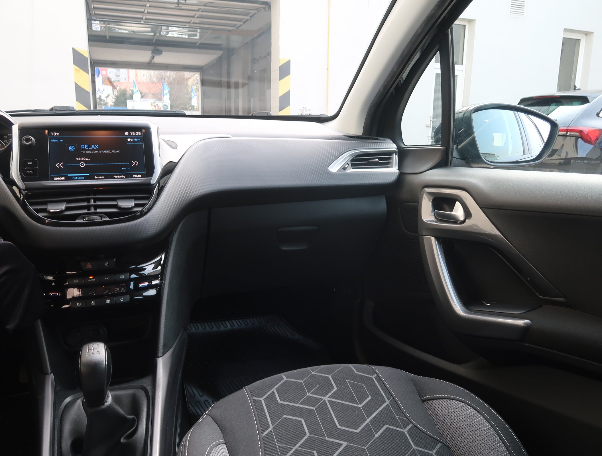 Peugeot 2008, 2018 - pohled č. 11