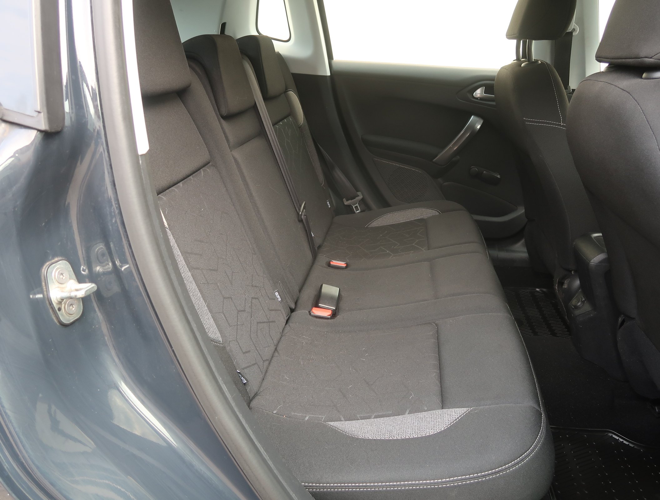 Peugeot 2008, 2018 - pohled č. 13