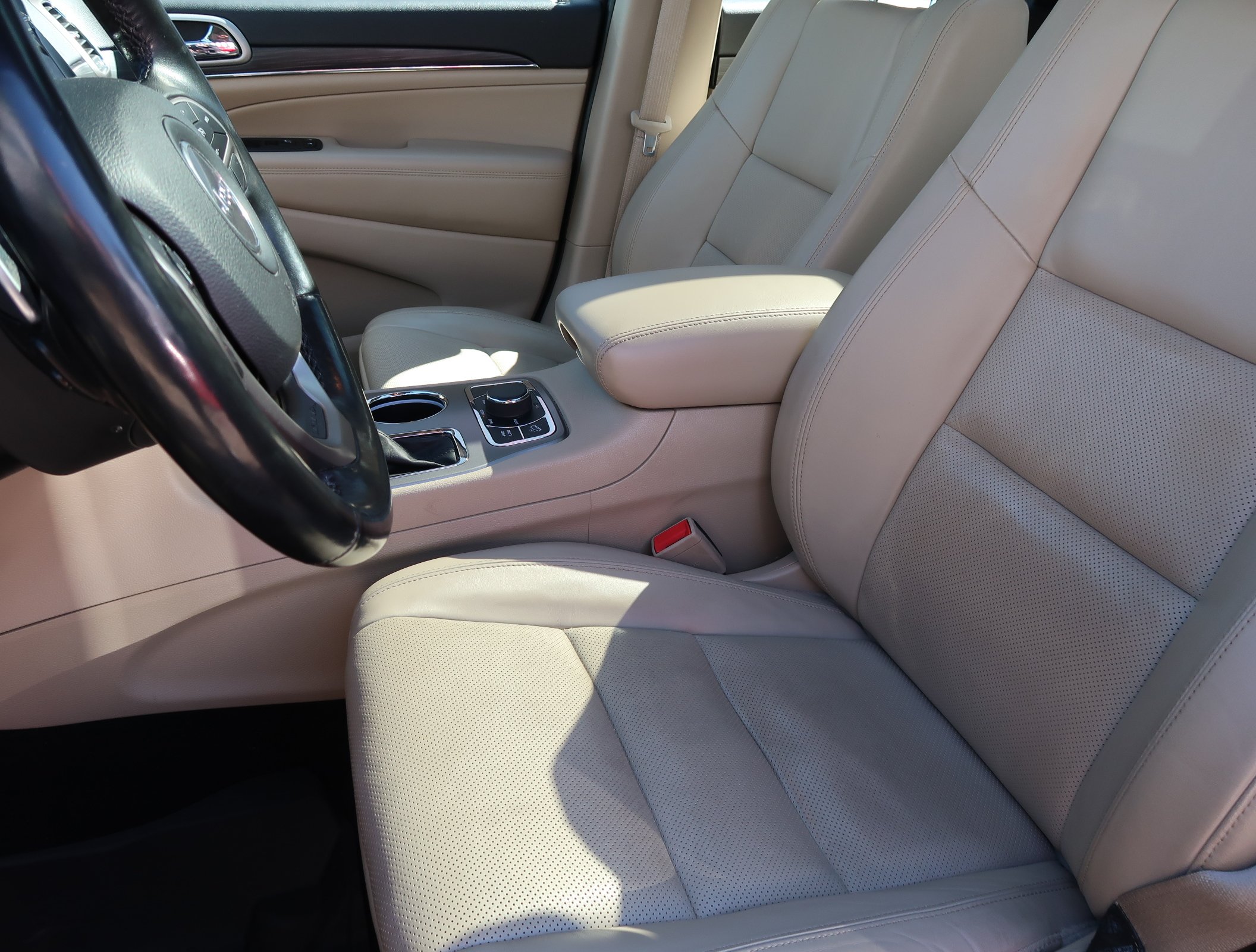 Jeep Grand Cherokee, 2021 - pohled č. 16