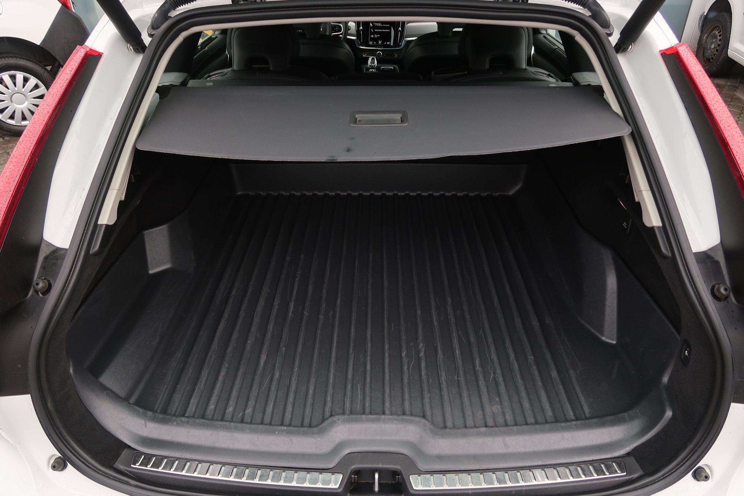 Volvo V90, 2020 - pohled č. 19